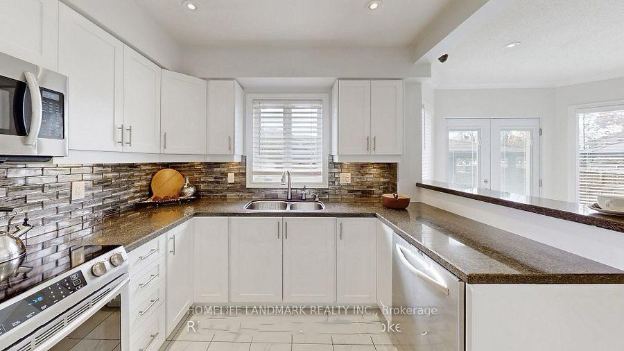 Photo 10 of 113 Solway Avenue, Vaughan, Maple — HOMEH
