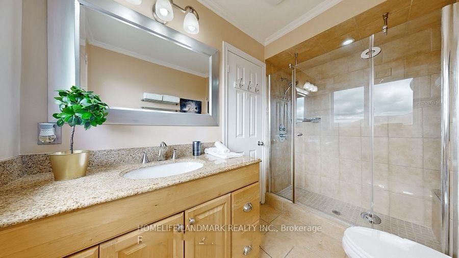 Photo 13 of 113 Solway Avenue, Vaughan, Maple — HOMEH