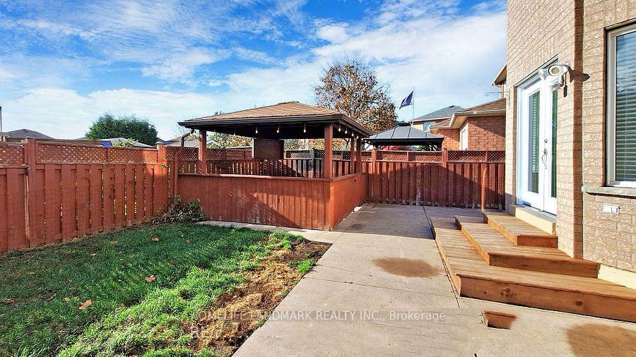 Photo 22 of 113 Solway Avenue, Vaughan, Maple — HOMEH