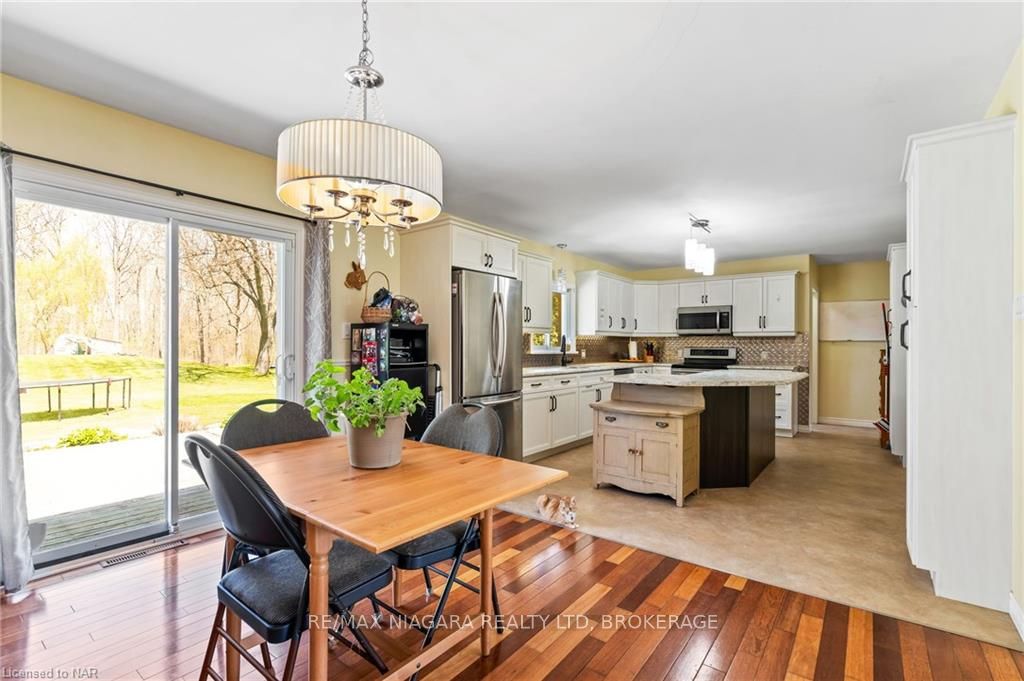Photo 10 of 462 Lyons Creek Road, Welland, Cooks Mills — HOMEH