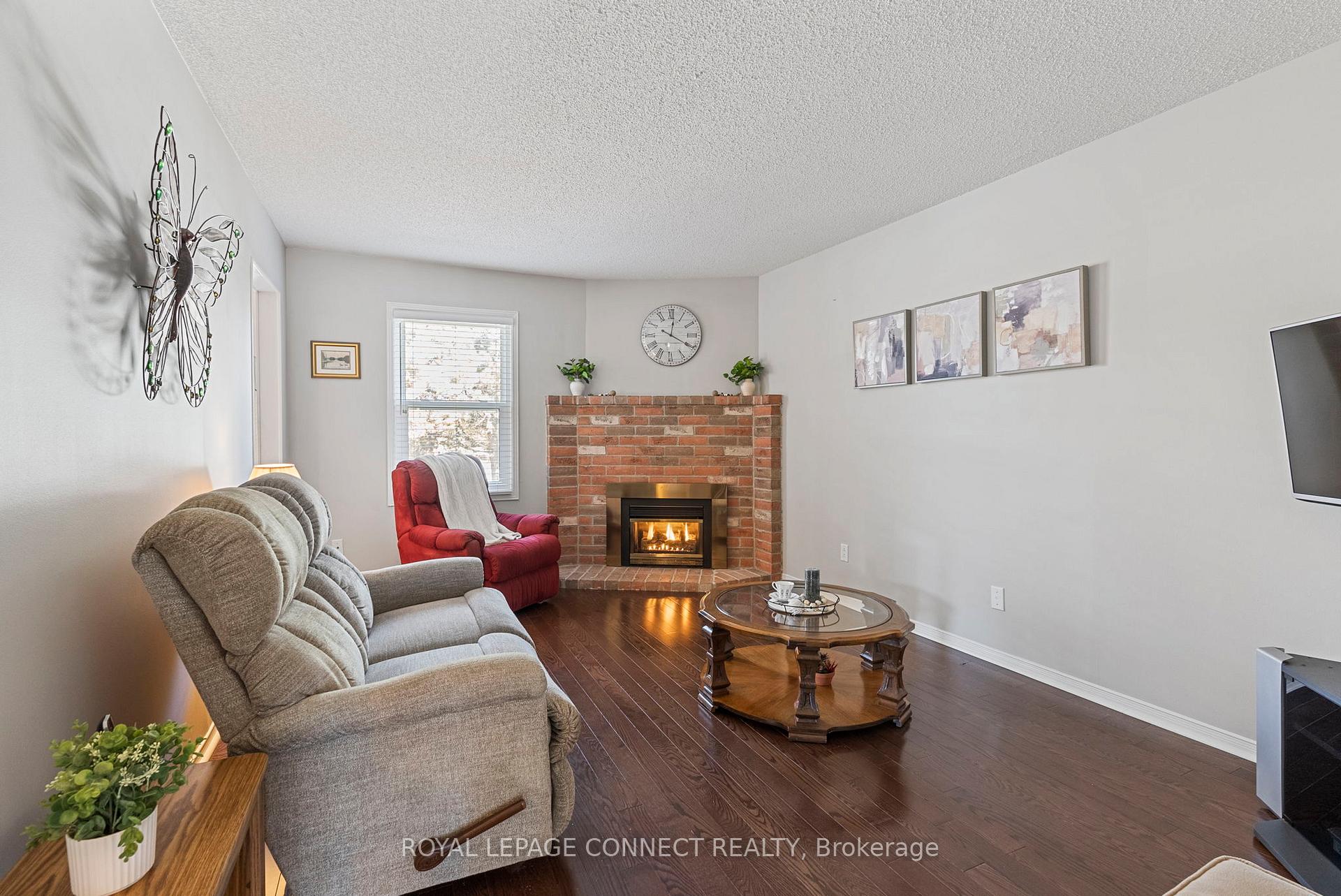 Photo 15 of 2 Milgate Place, Aurora, Aurora Highlands — HOMEH