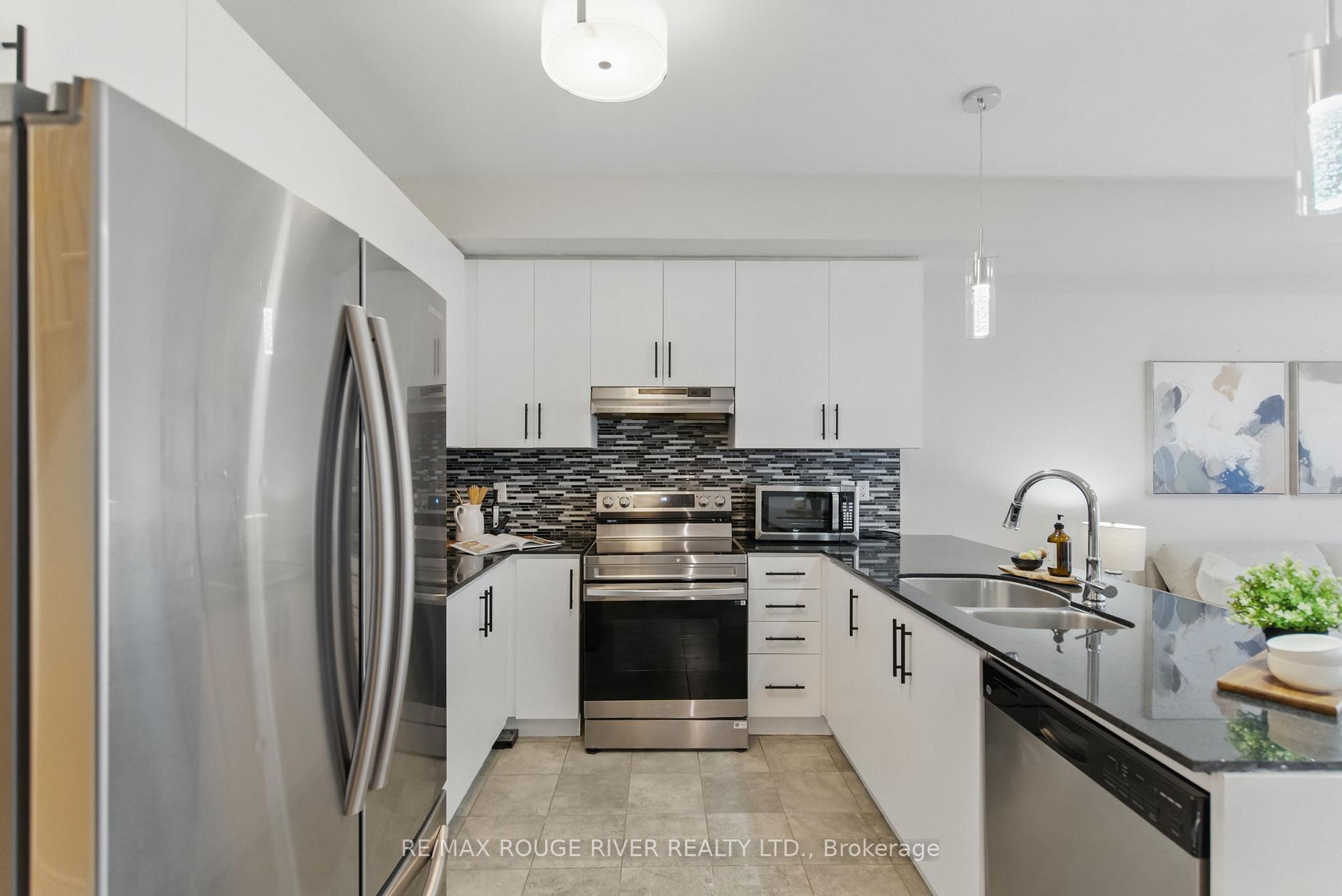 Photo 6 of 4 Prospect Way, Whitby, Pringle Creek — HOMEH