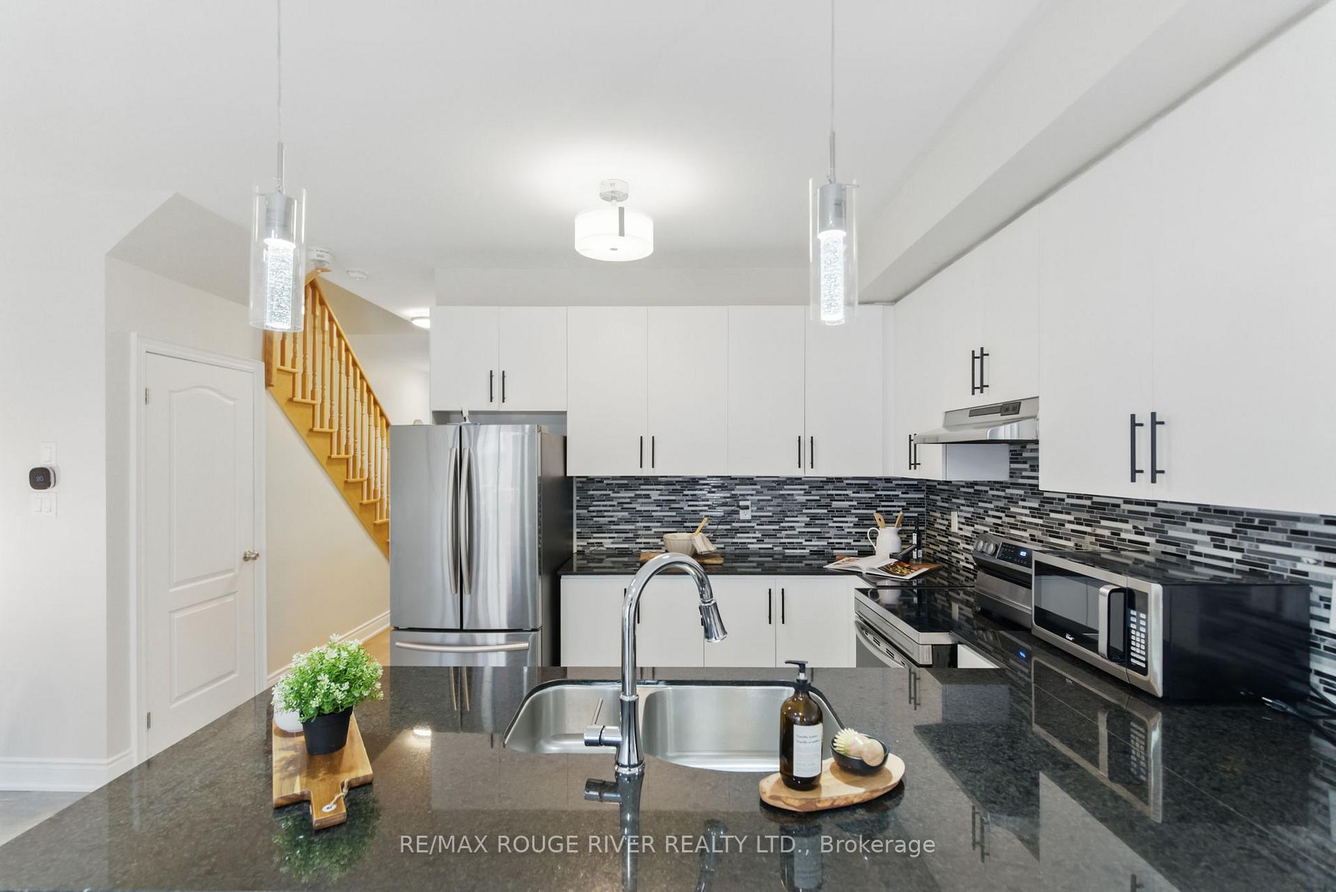 Photo 9 of 4 Prospect Way, Whitby, Pringle Creek — HOMEH