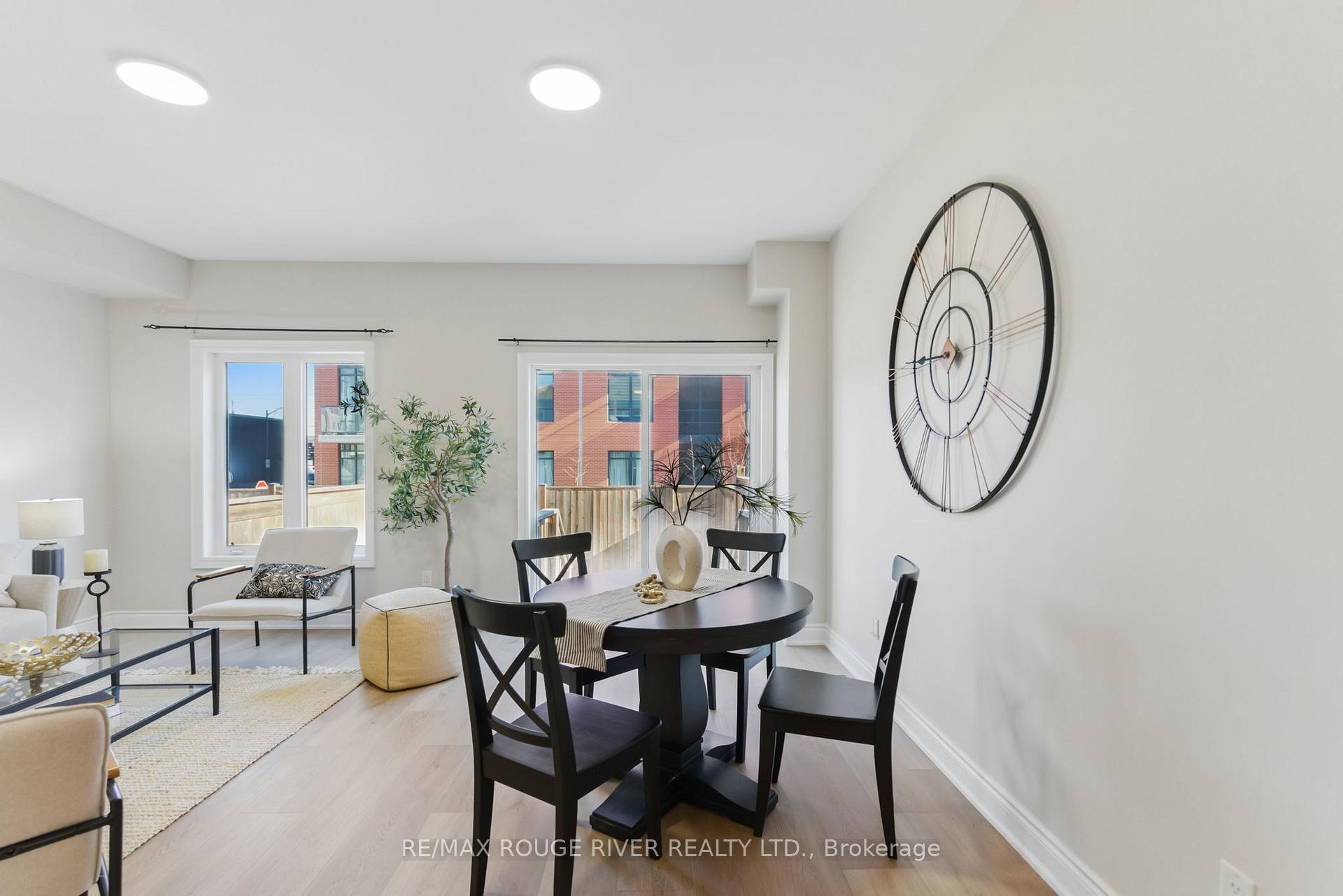 Photo 16 of 4 Prospect Way, Whitby, Pringle Creek — HOMEH