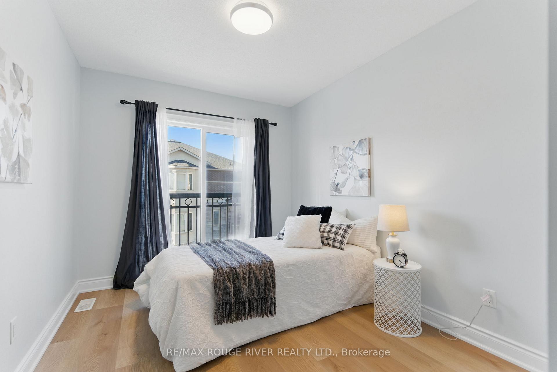 Photo 31 of 4 Prospect Way, Whitby, Pringle Creek — HOMEH