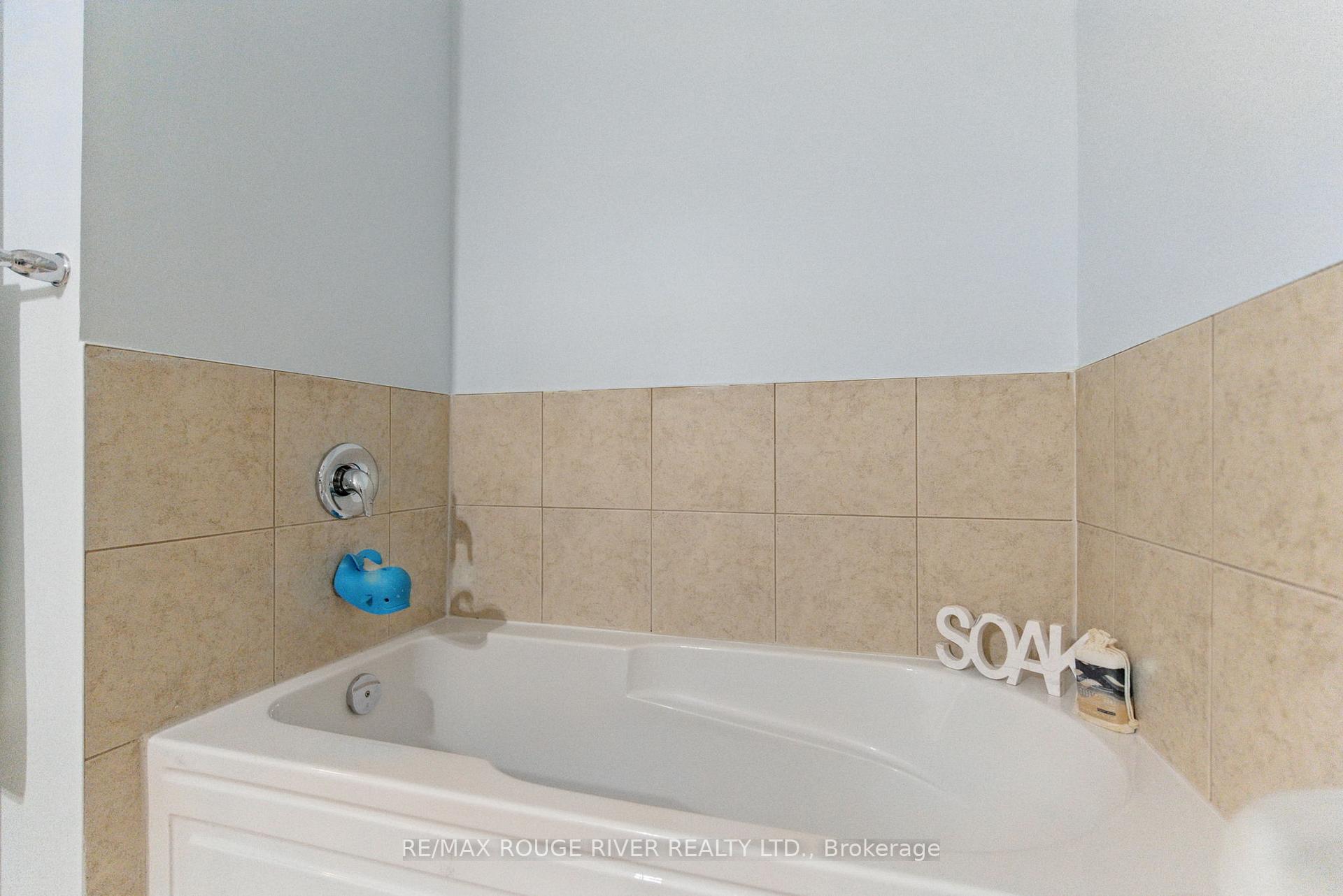 Photo 45 of 4 Prospect Way, Whitby, Pringle Creek — HOMEH