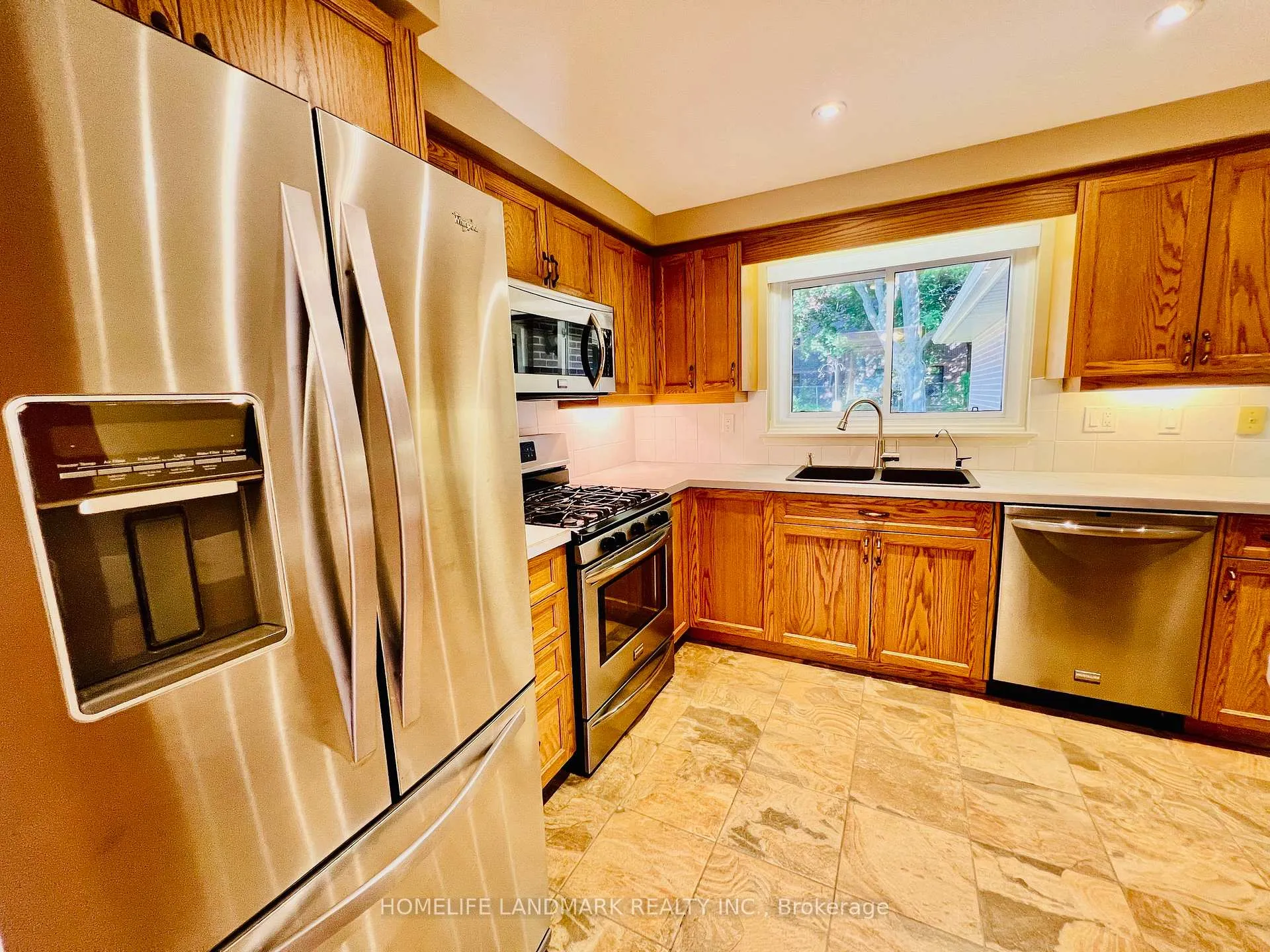Photo 6 of 74 Devins Drive, Aurora, Aurora Heights — HOMEH
