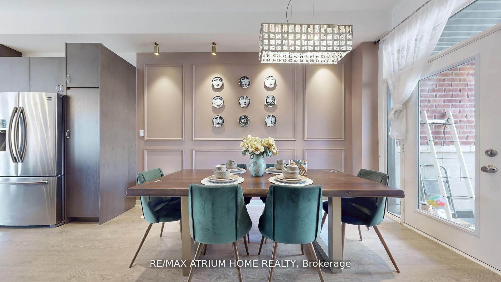 Photo 6 of 143 Arianna Crescent W, Vaughan, Patterson — HOMEH