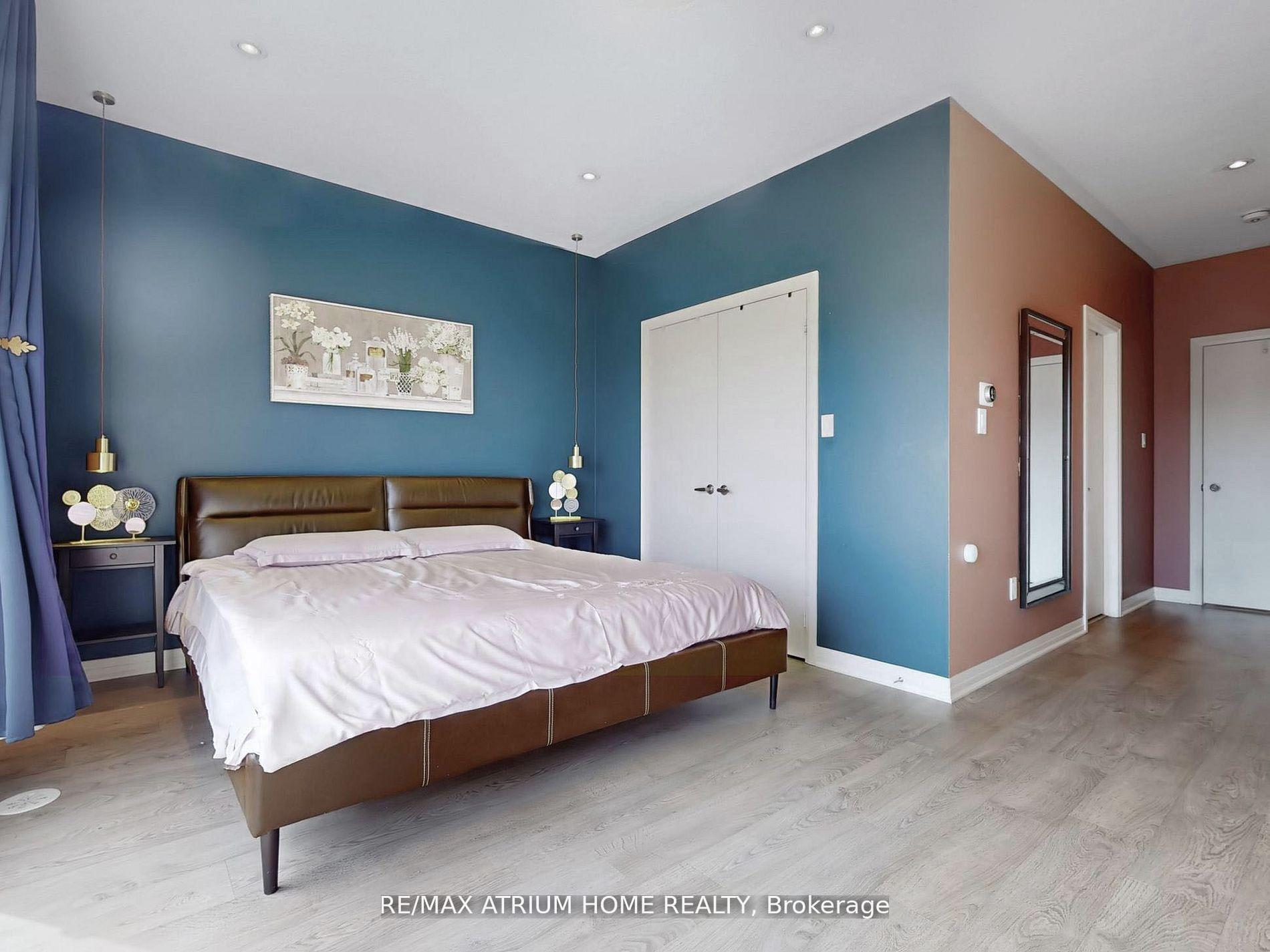 Photo 11 of 143 Arianna Crescent W, Vaughan, Patterson — HOMEH