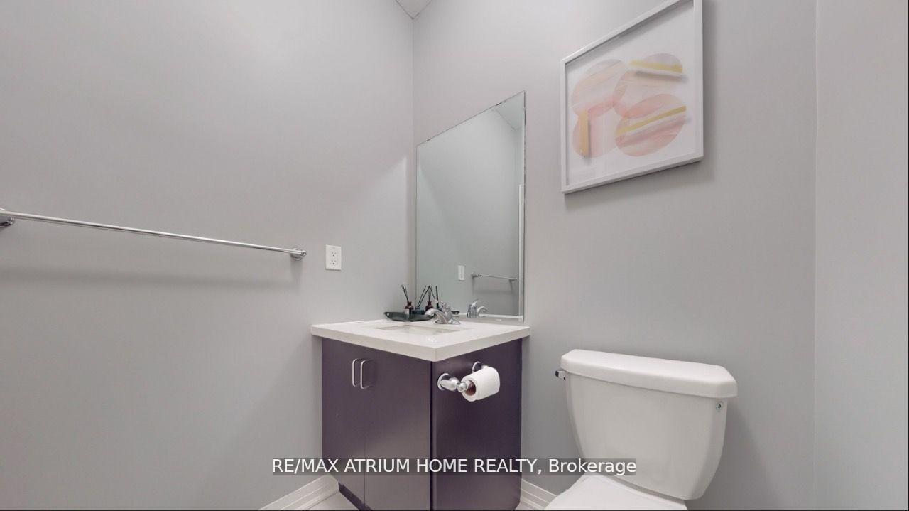 Photo 20 of 143 Arianna Crescent W, Vaughan, Patterson — HOMEH