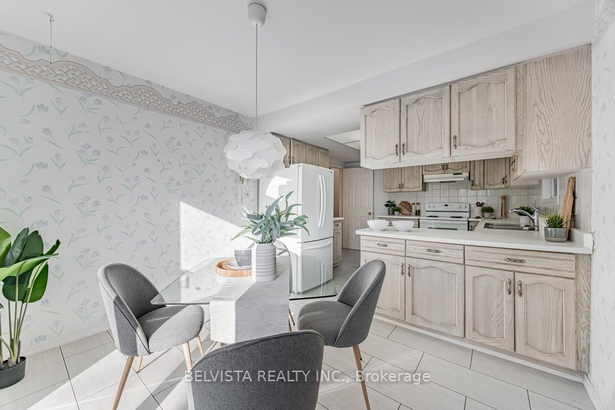 Photo 16 of 1597 Heathside Crescent, Pickering, Liverpool — HOMEH