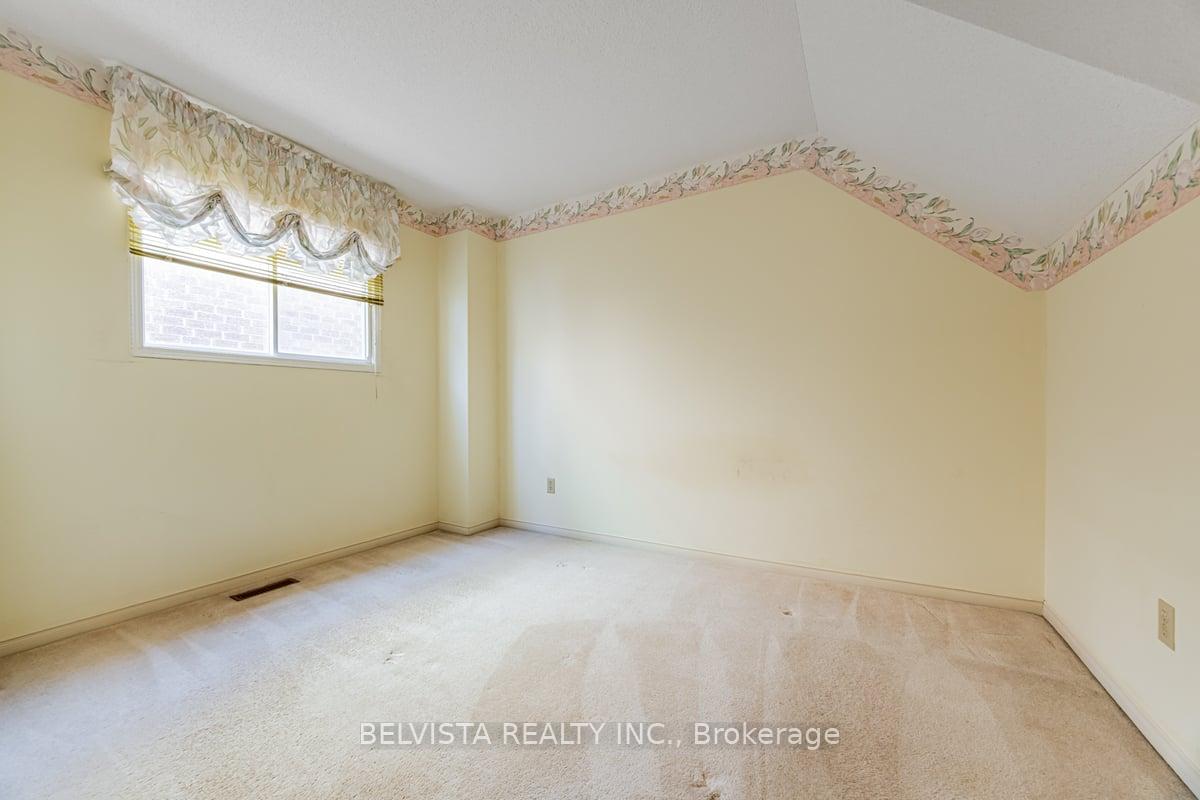 Photo 20 of 1597 Heathside Crescent, Pickering, Liverpool — HOMEH