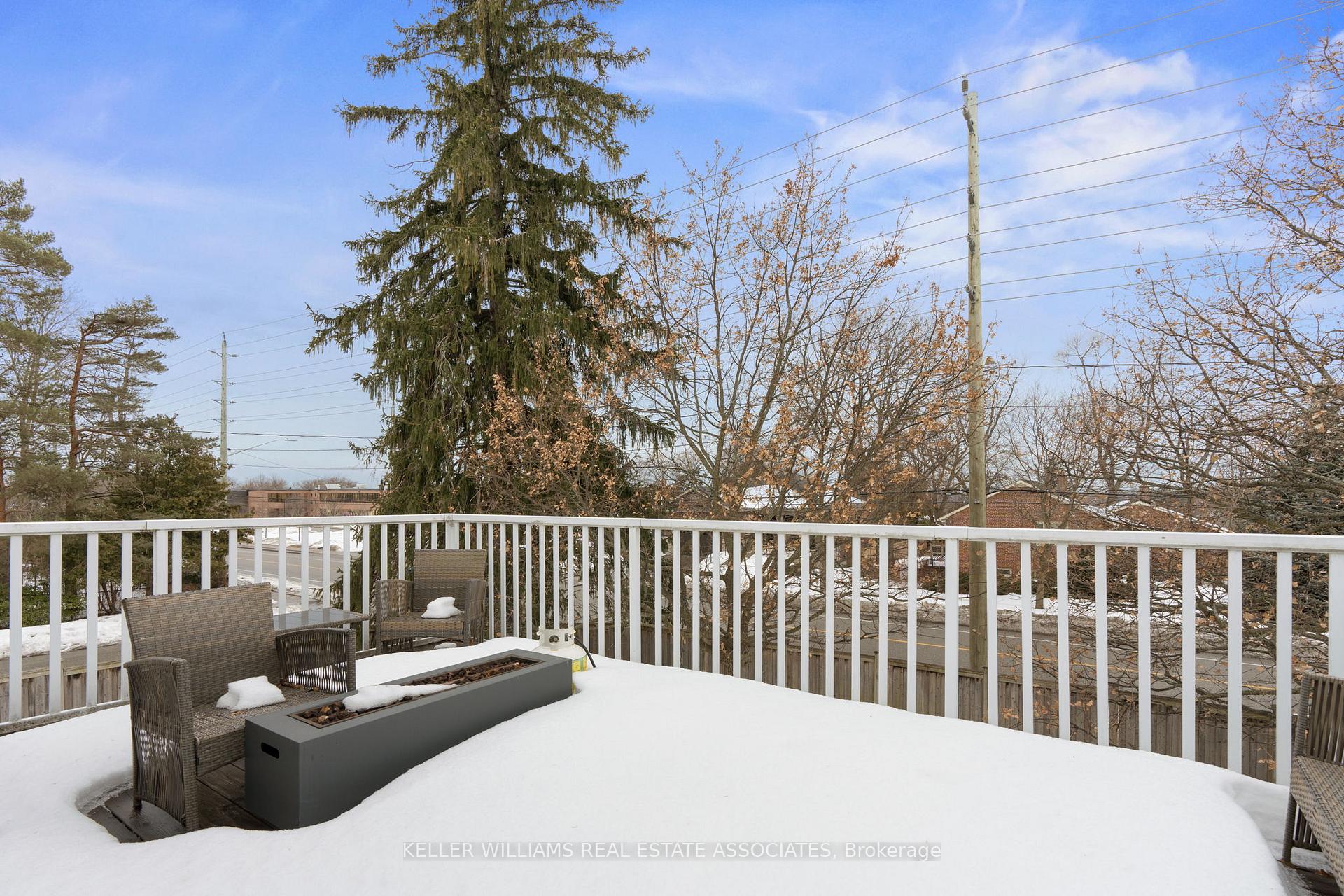 Photo 32 of 406 Saint John Street W, Whitby, Downtown Whitby — HOMEH