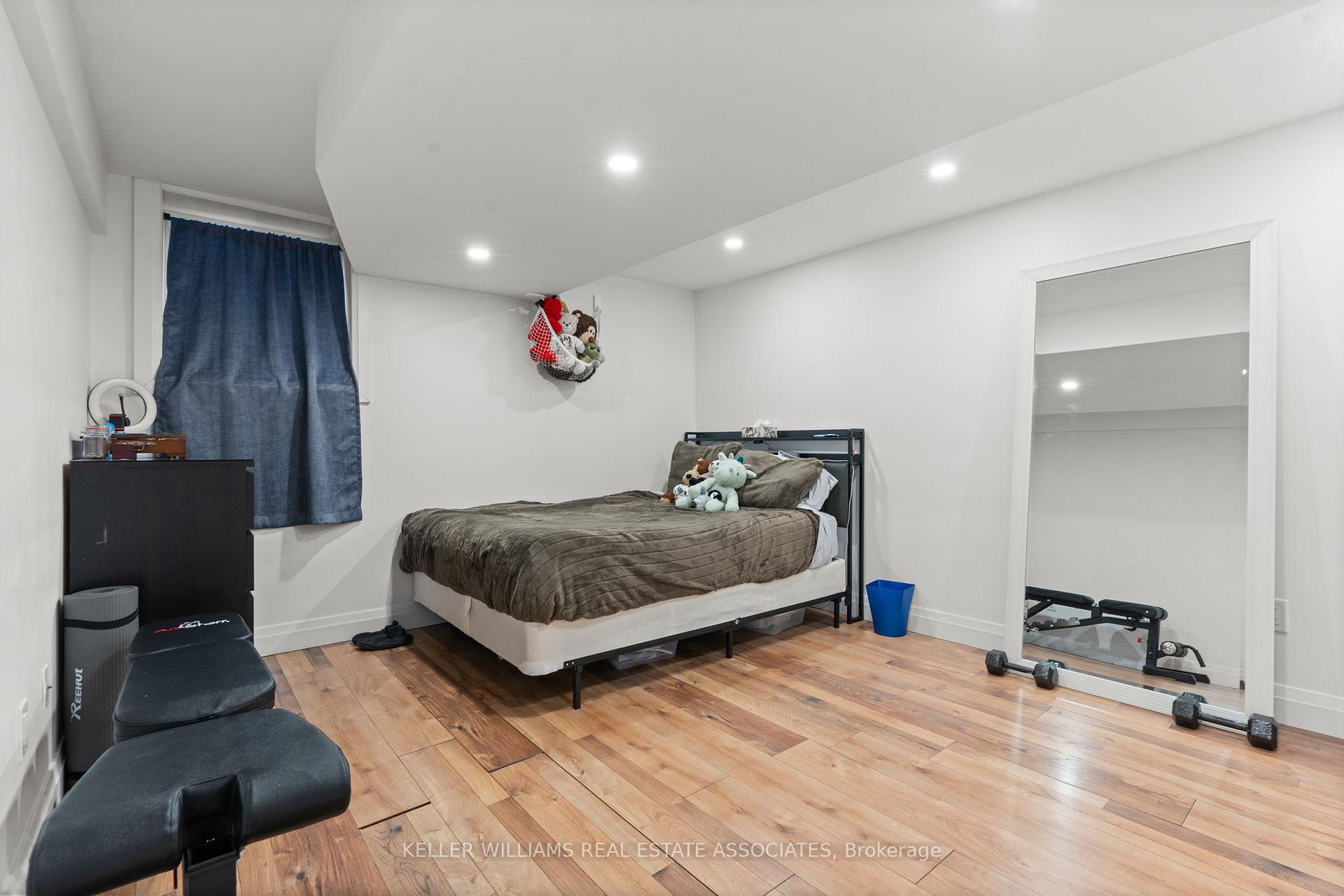 Photo 41 of 406 Saint John Street W, Whitby, Downtown Whitby — HOMEH