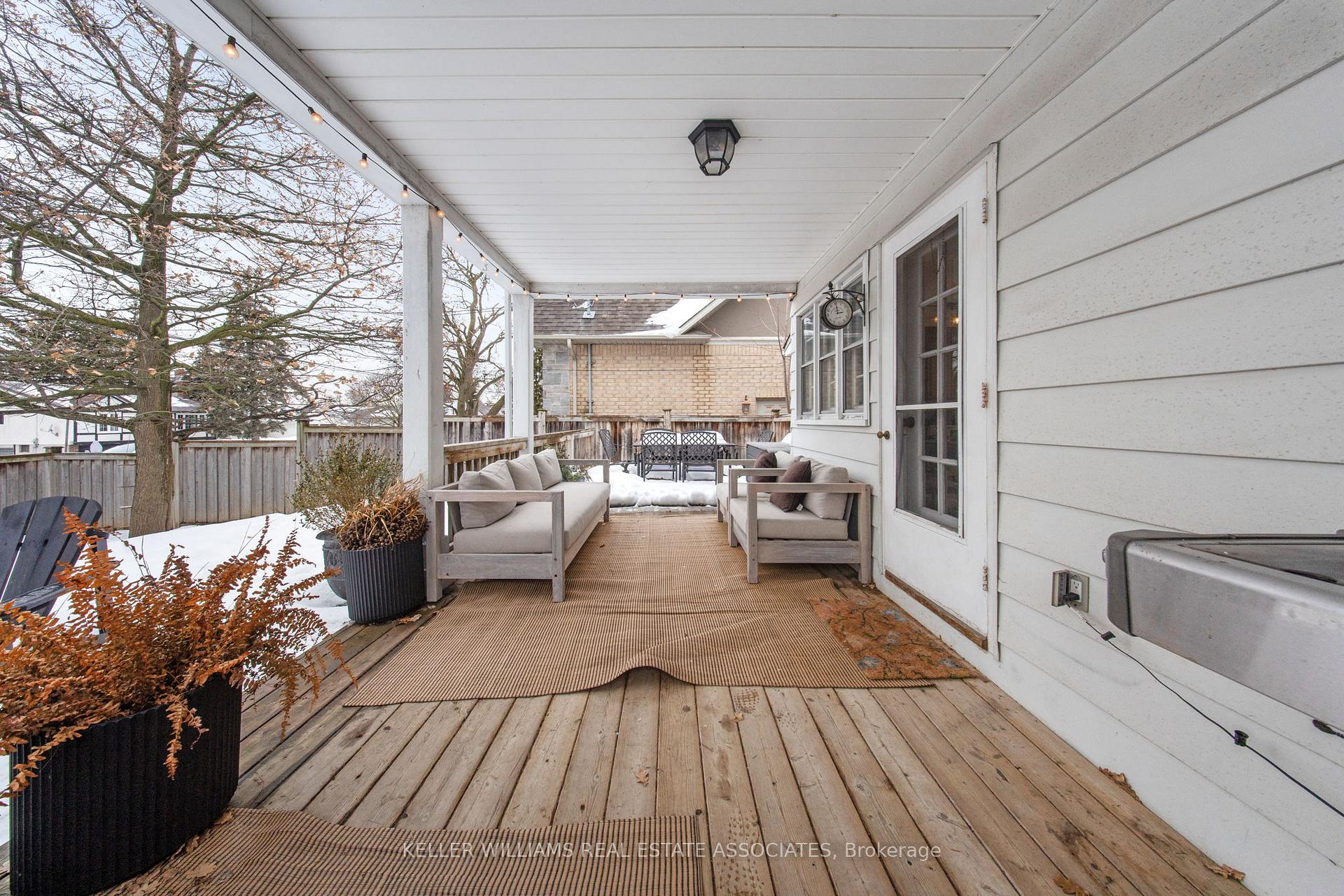 Photo 44 of 406 Saint John Street W, Whitby, Downtown Whitby — HOMEH