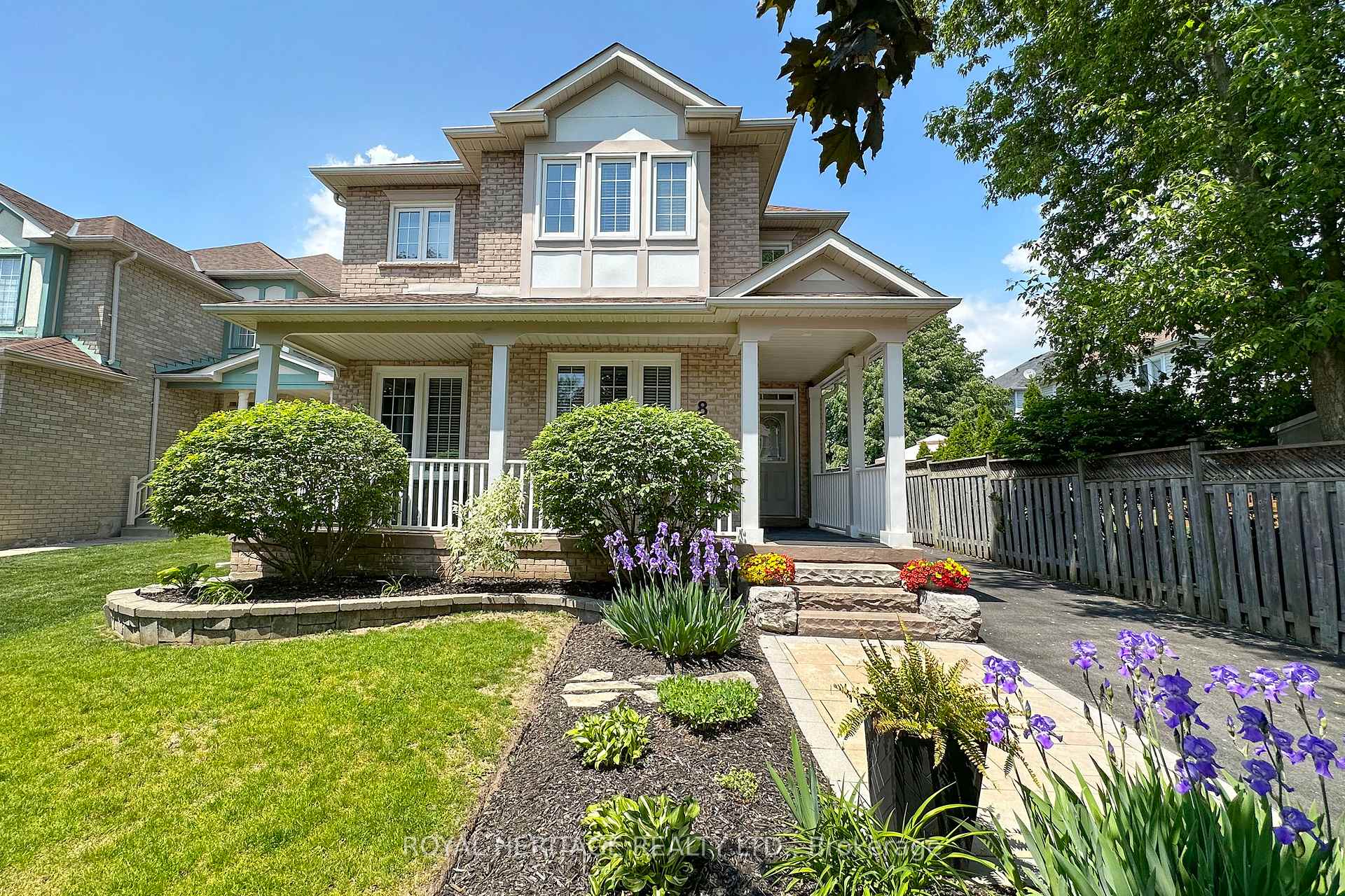 Photo 1 of 8 Bedell Crescent, Whitby, Rolling Acres — HOMEH