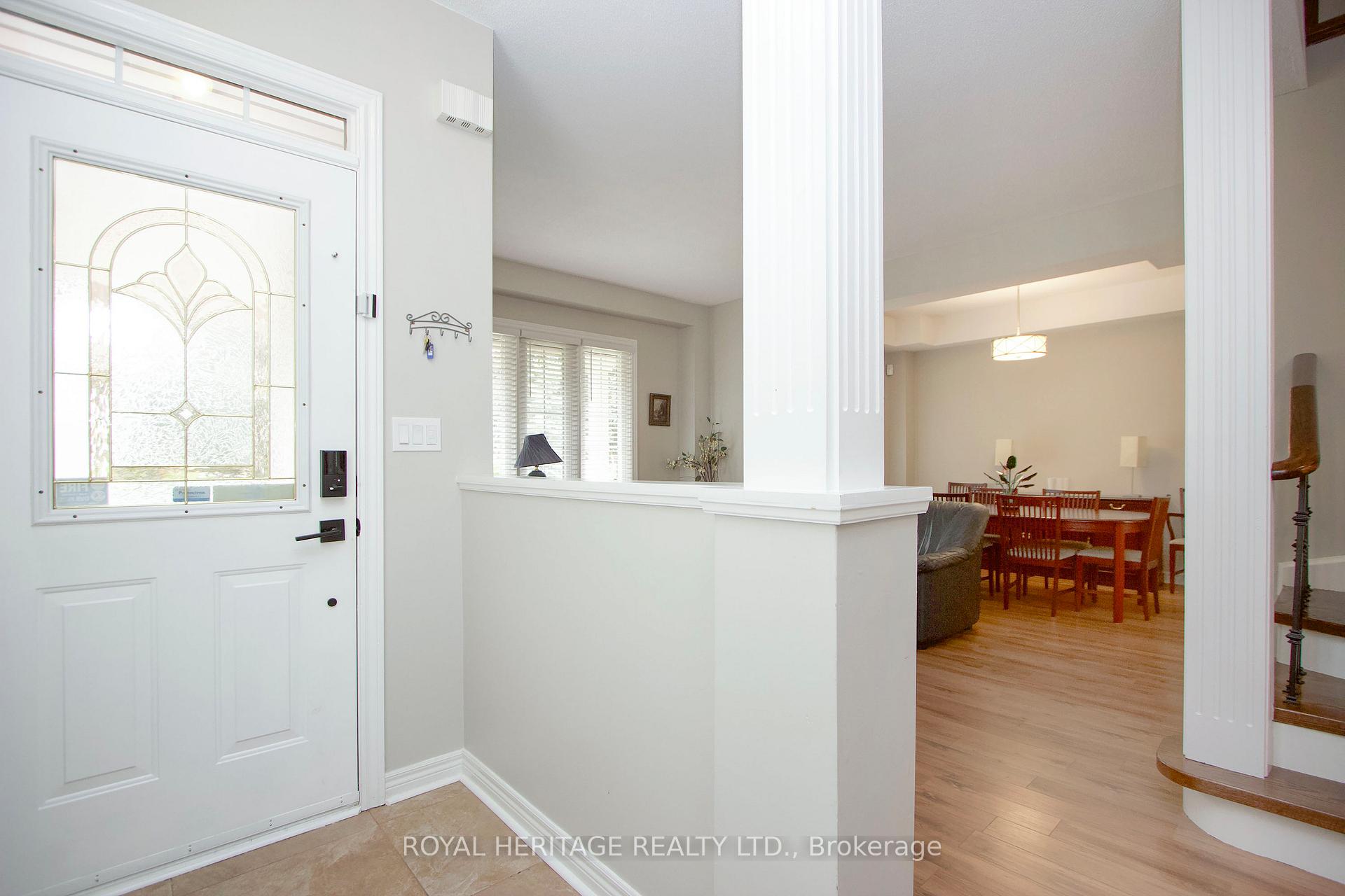 Photo 2 of 8 Bedell Crescent, Whitby, Rolling Acres — HOMEH