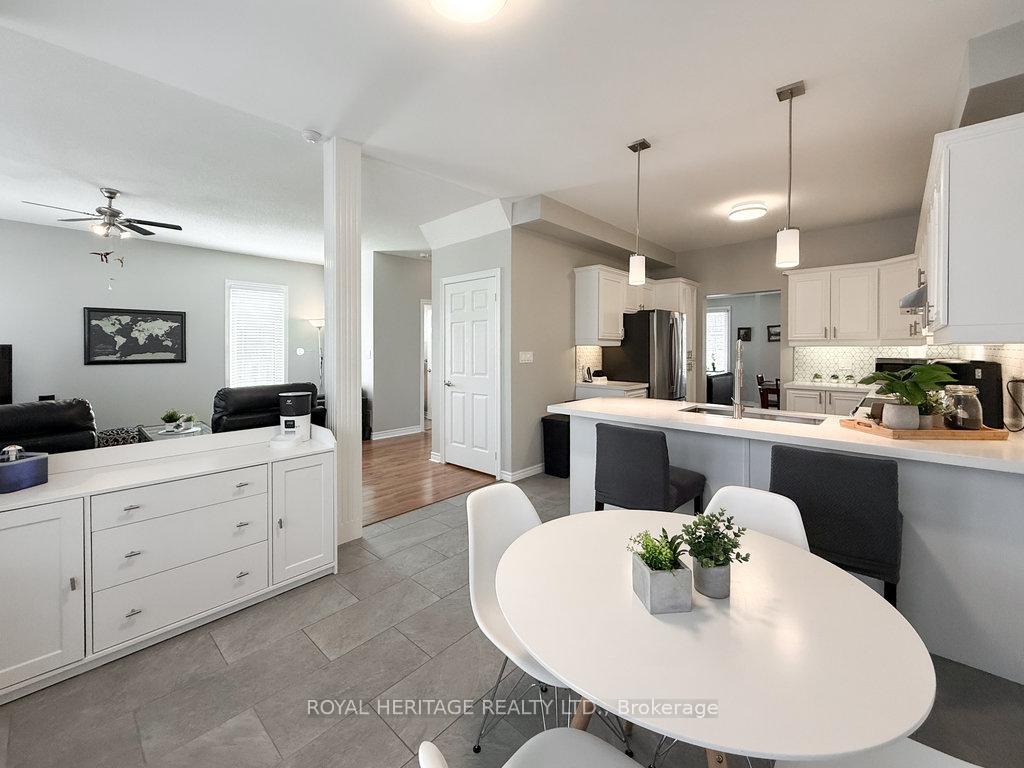 Photo 15 of 8 Bedell Crescent, Whitby, Rolling Acres — HOMEH