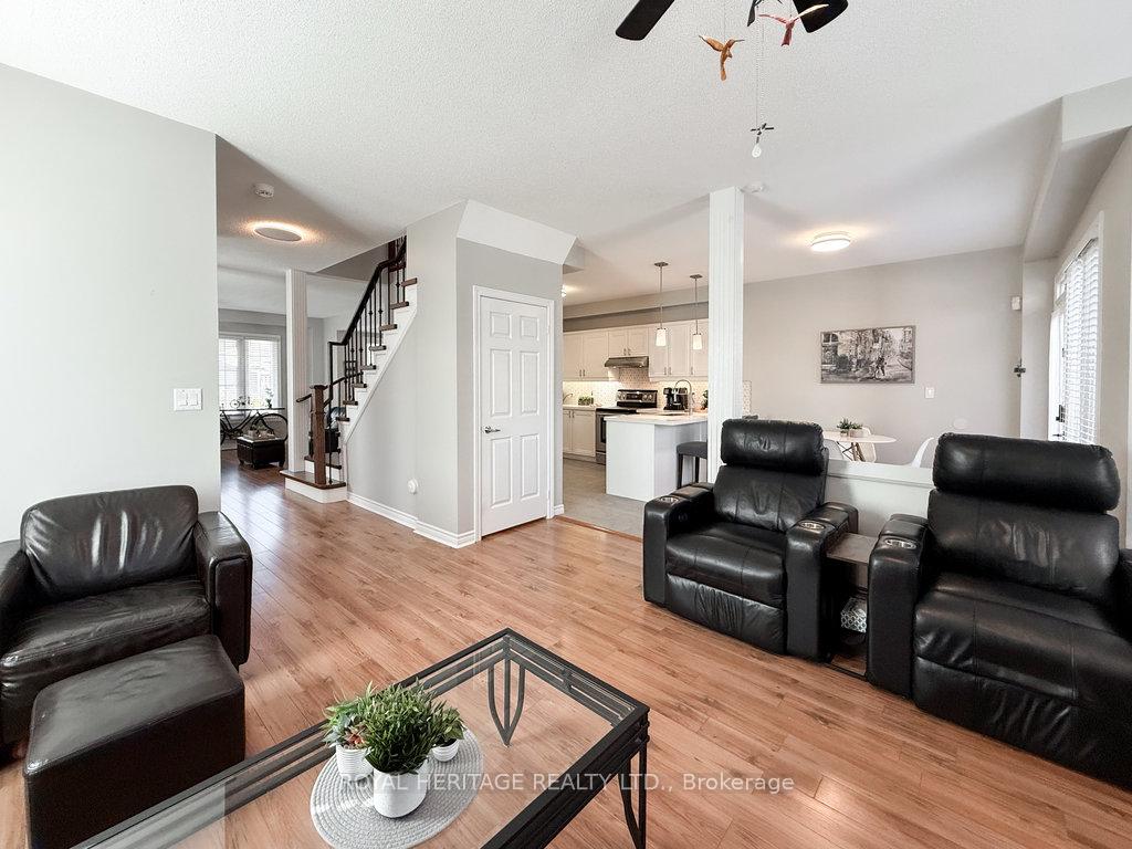 Photo 18 of 8 Bedell Crescent, Whitby, Rolling Acres — HOMEH
