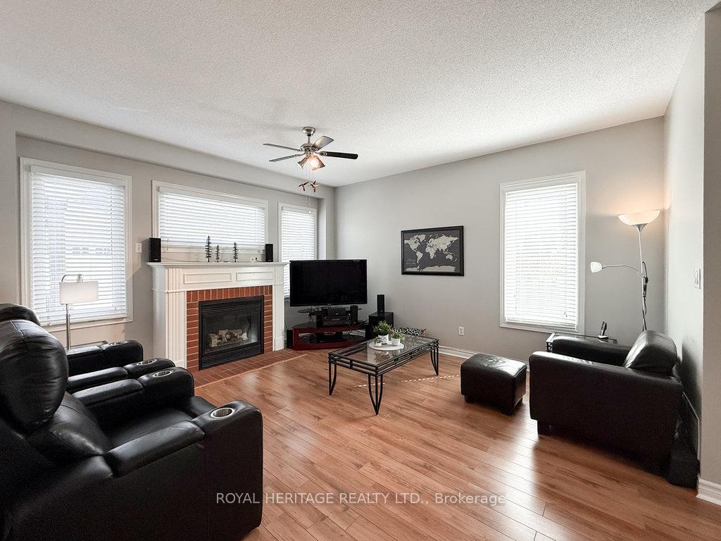 Photo 21 of 8 Bedell Crescent, Whitby, Rolling Acres — HOMEH