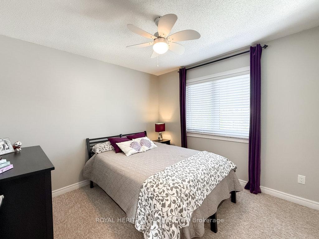 Photo 34 of 8 Bedell Crescent, Whitby, Rolling Acres — HOMEH