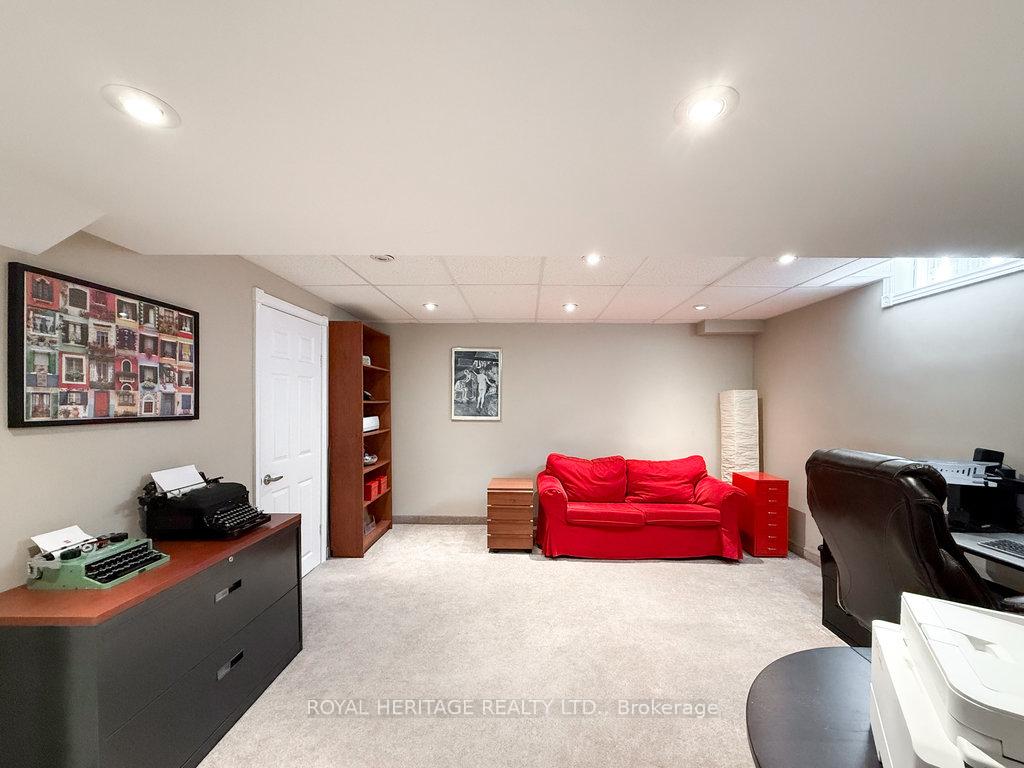 Photo 45 of 8 Bedell Crescent, Whitby, Rolling Acres — HOMEH