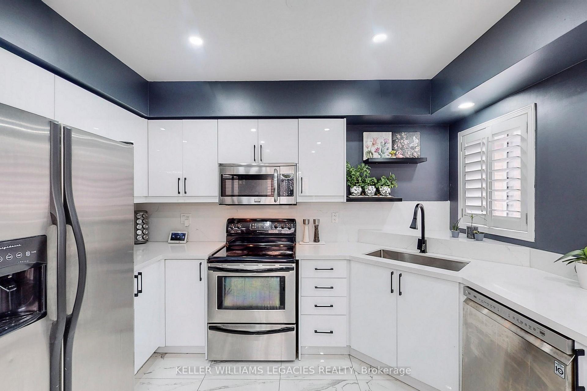 Photo 8 of 56 Camino Drive, Vaughan, Vellore Village — HOMEH