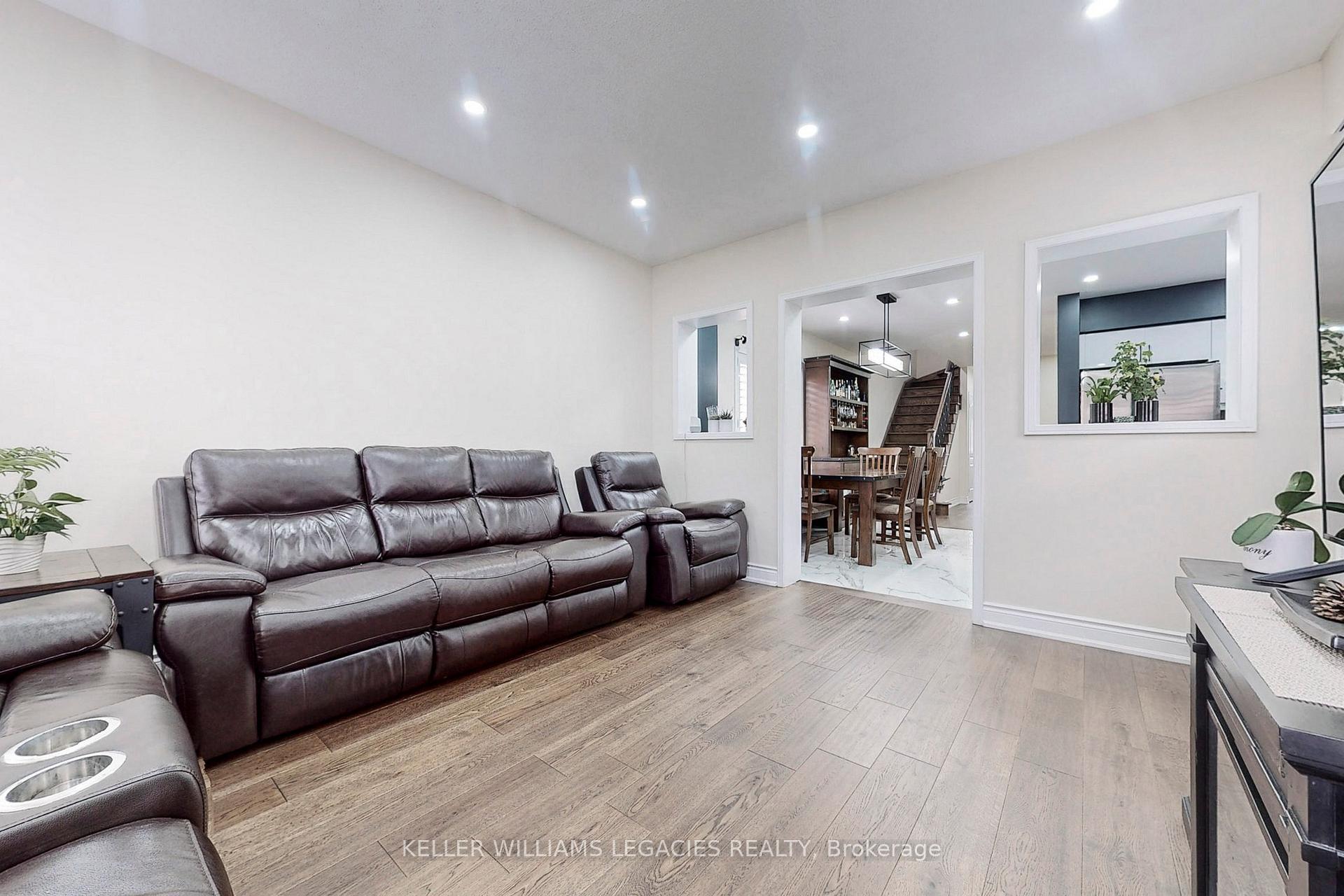 Photo 19 of 56 Camino Drive, Vaughan, Vellore Village — HOMEH