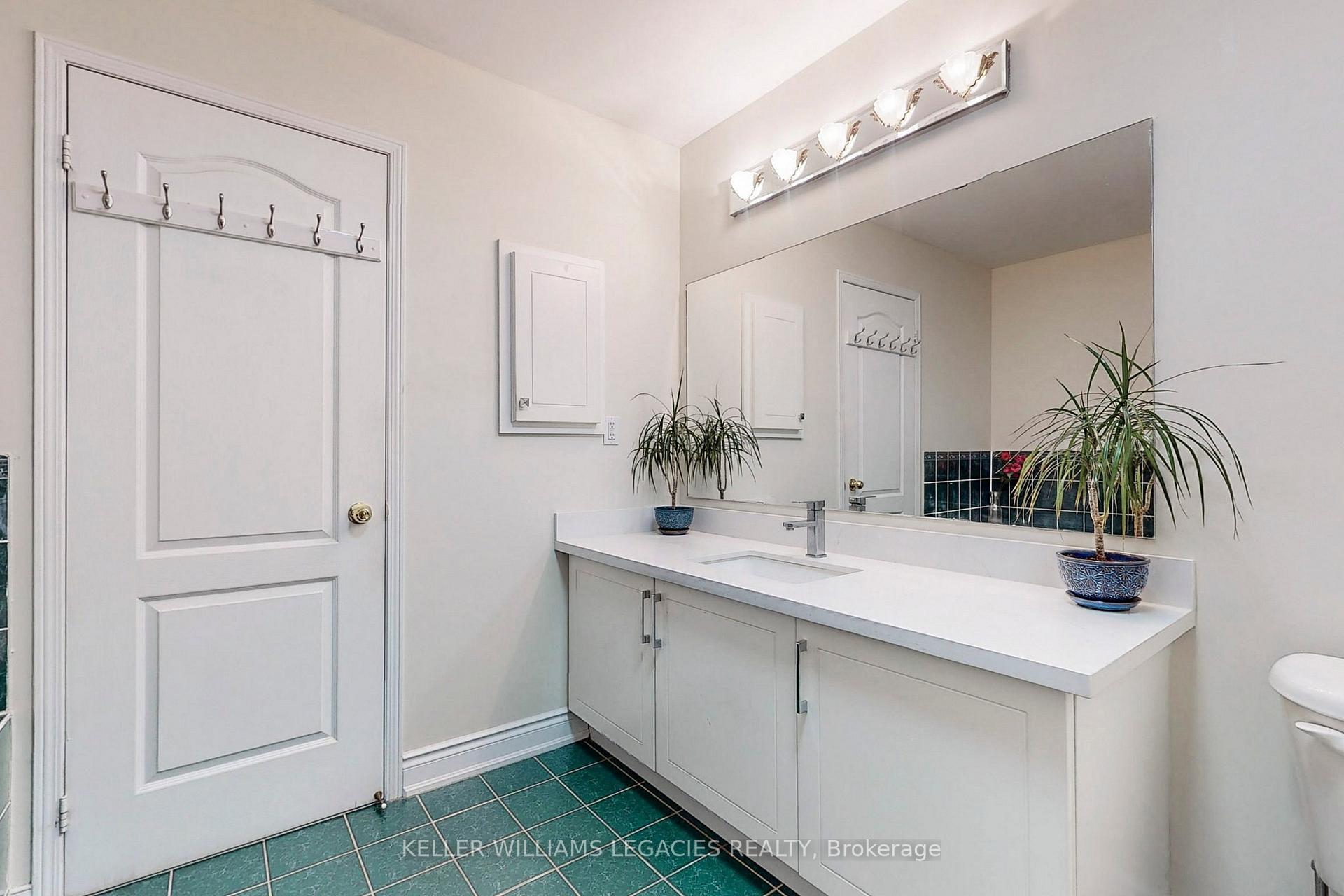 Photo 29 of 56 Camino Drive, Vaughan, Vellore Village — HOMEH