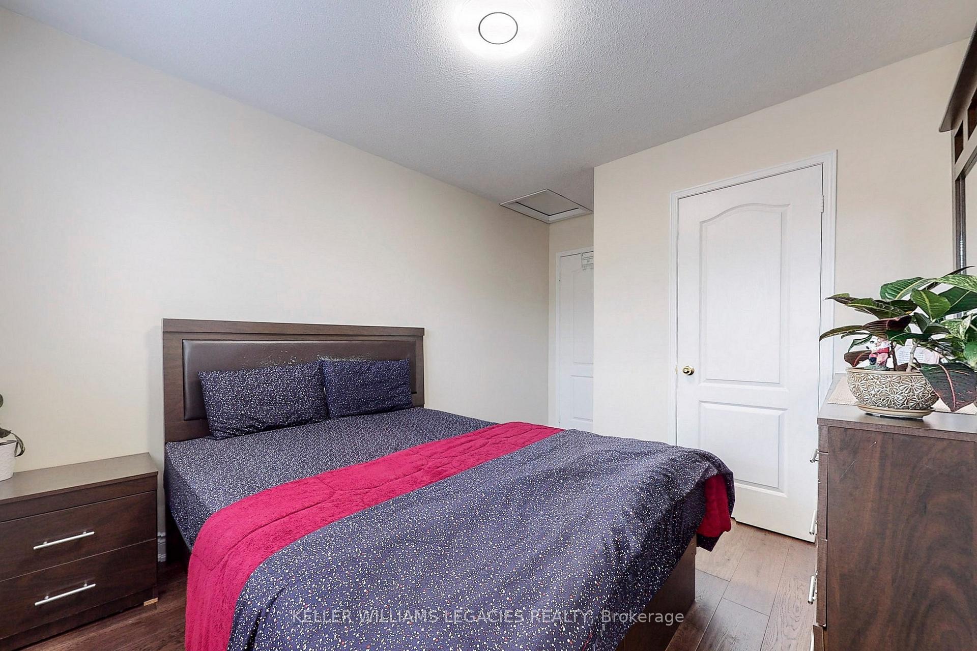 Photo 35 of 56 Camino Drive, Vaughan, Vellore Village — HOMEH