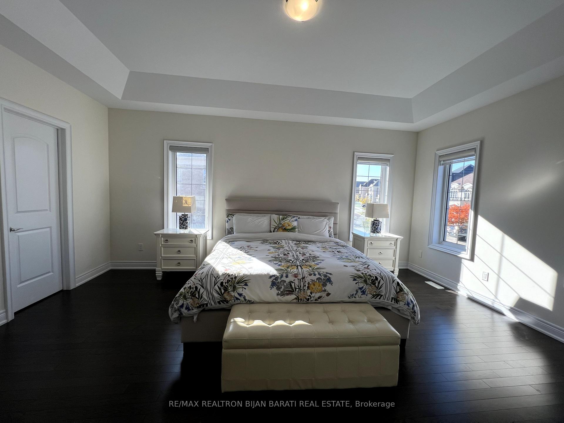 Photo 17 of 42 Hurst Avenue, Vaughan, Patterson — HOMEH
