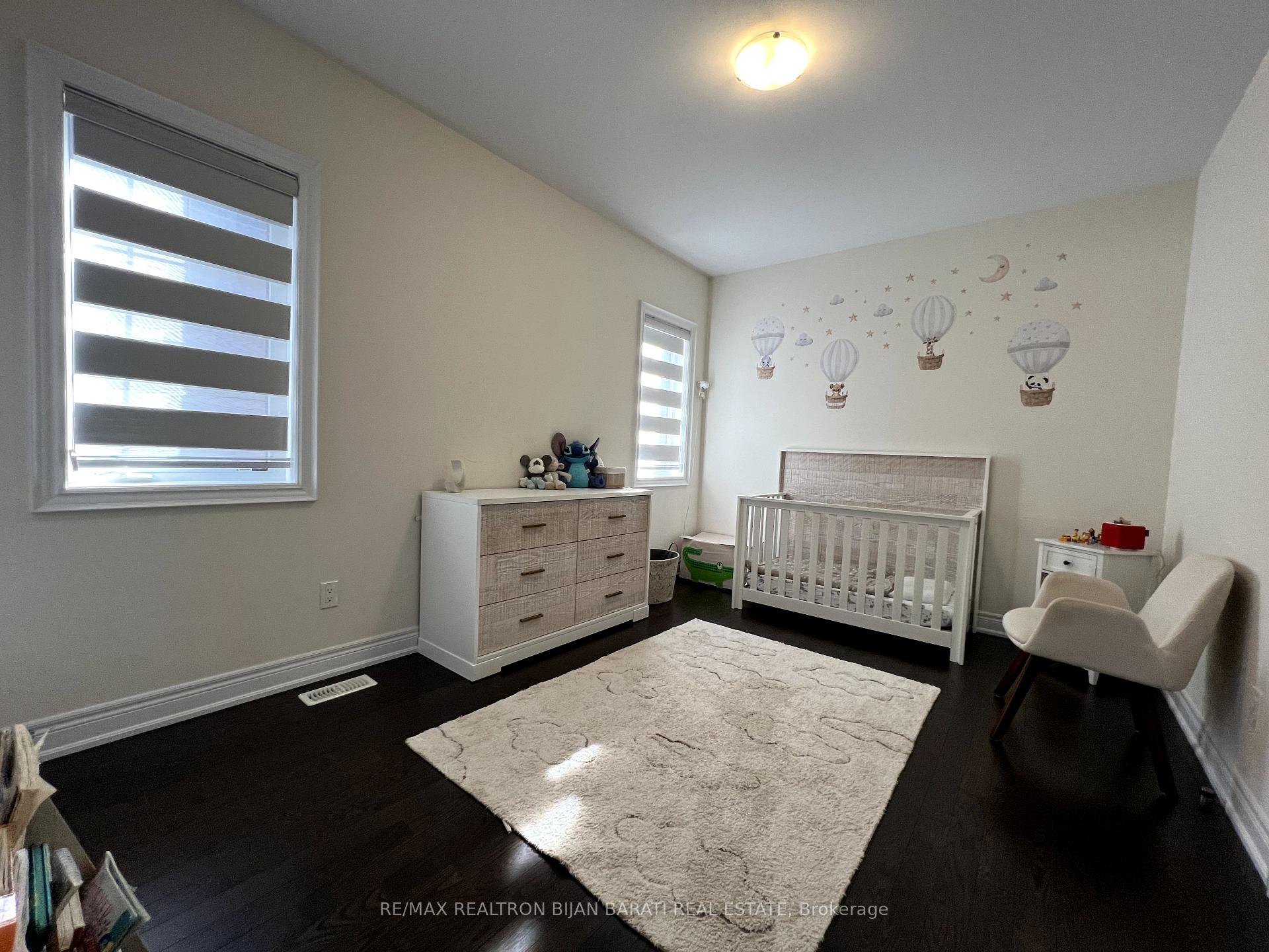 Photo 21 of 42 Hurst Avenue, Vaughan, Patterson — HOMEH