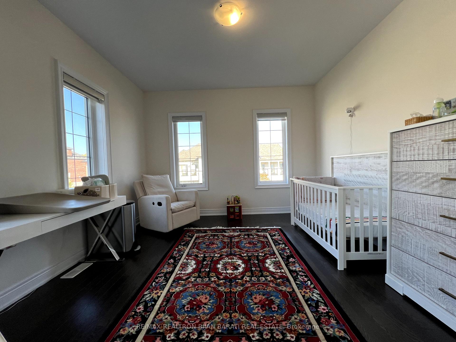 Photo 26 of 42 Hurst Avenue, Vaughan, Patterson — HOMEH