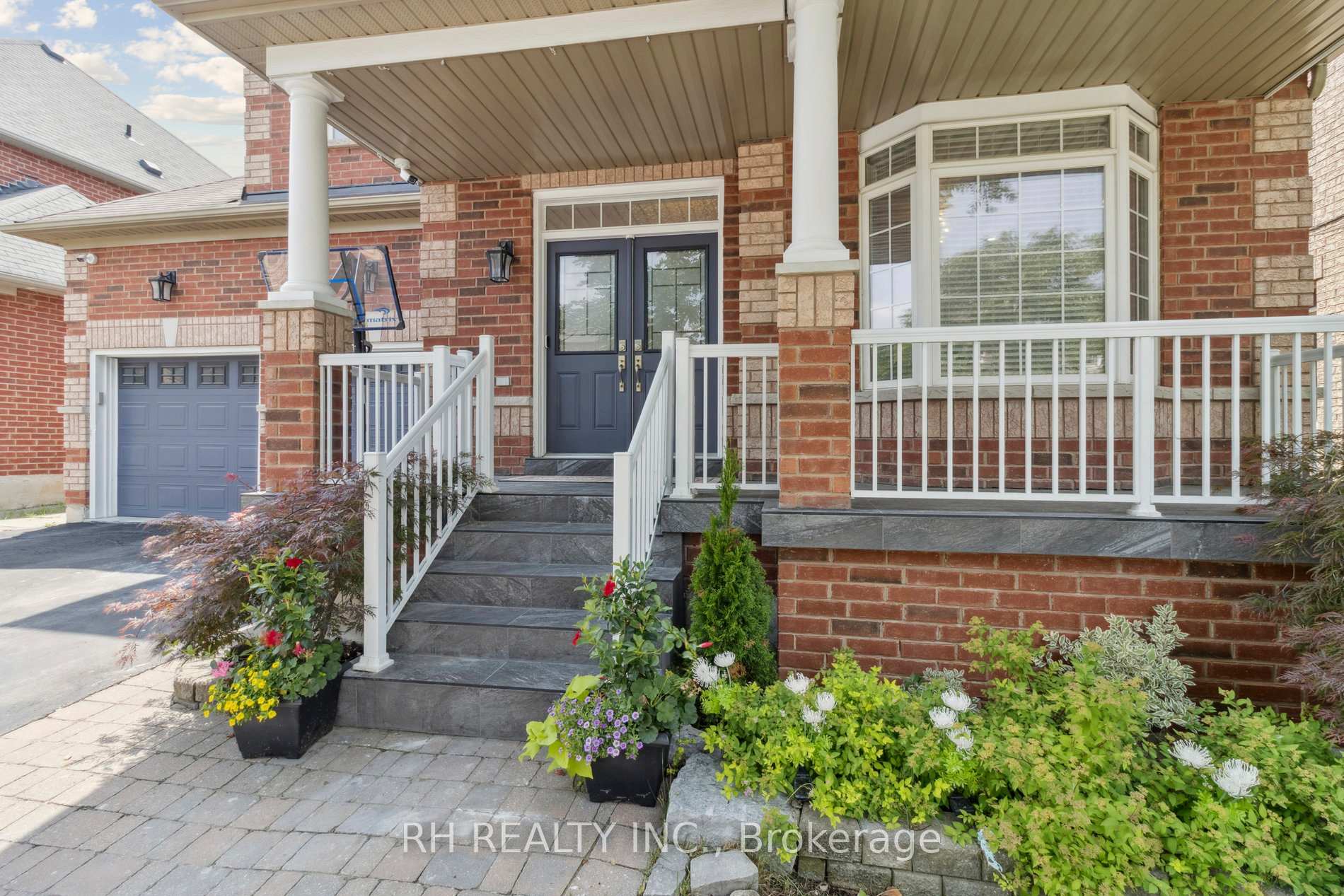 Photo 3 of 23 Filippazzo Road, Vaughan, Vellore Village — HOMEH