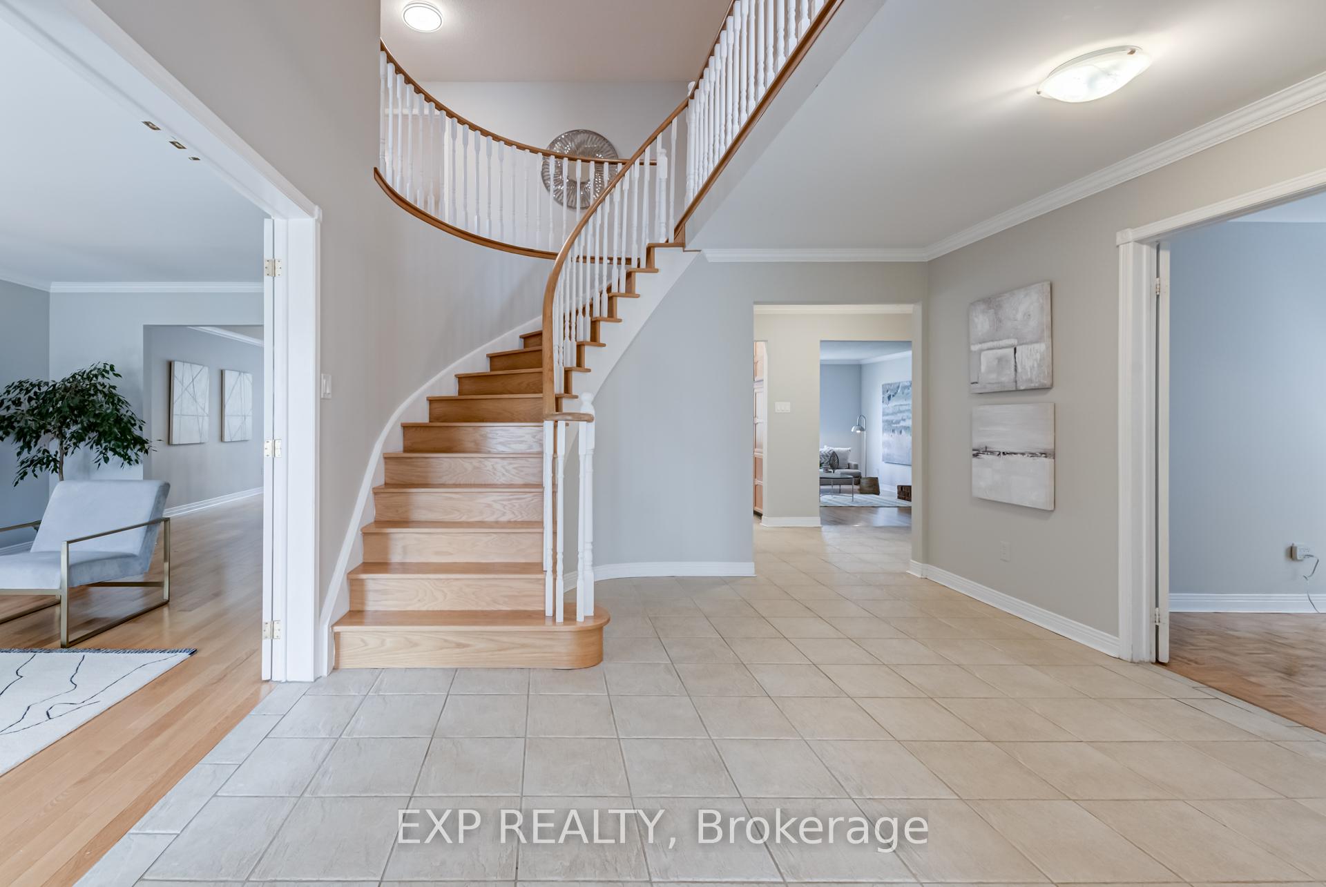 Photo 8 of 16 Jamieson Crescent, Whitby, Rolling Acres — HOMEH