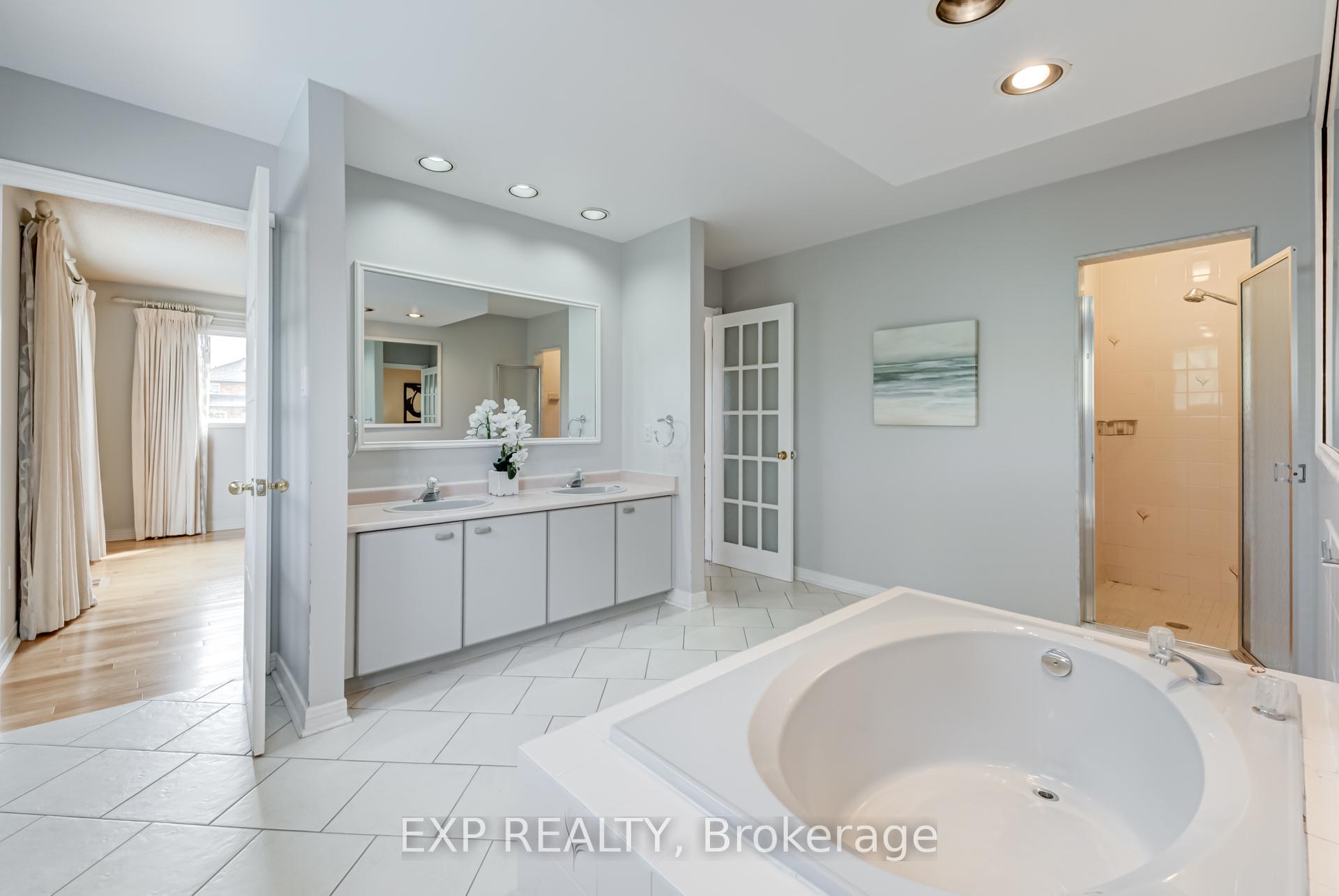 Photo 22 of 16 Jamieson Crescent, Whitby, Rolling Acres — HOMEH