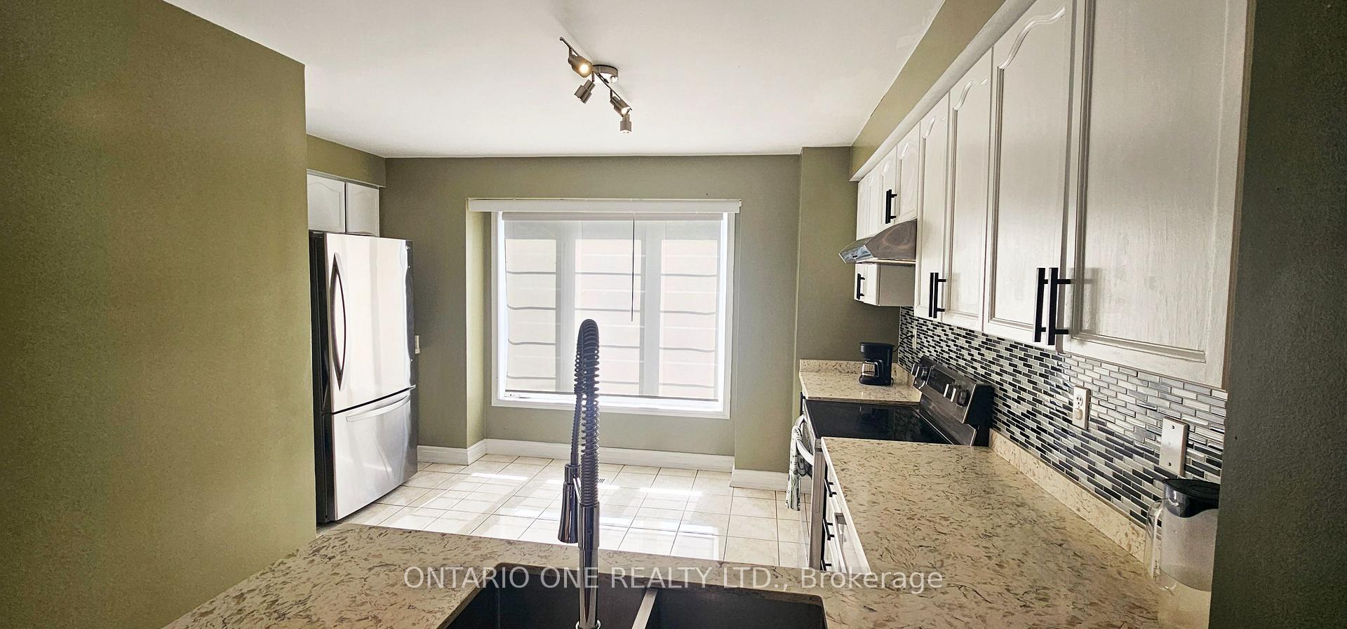 Photo 18 of 19 Talbotshire Street, Ajax, South West — HOMEH