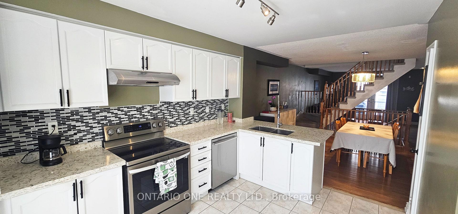 Photo 20 of 19 Talbotshire Street, Ajax, South West — HOMEH