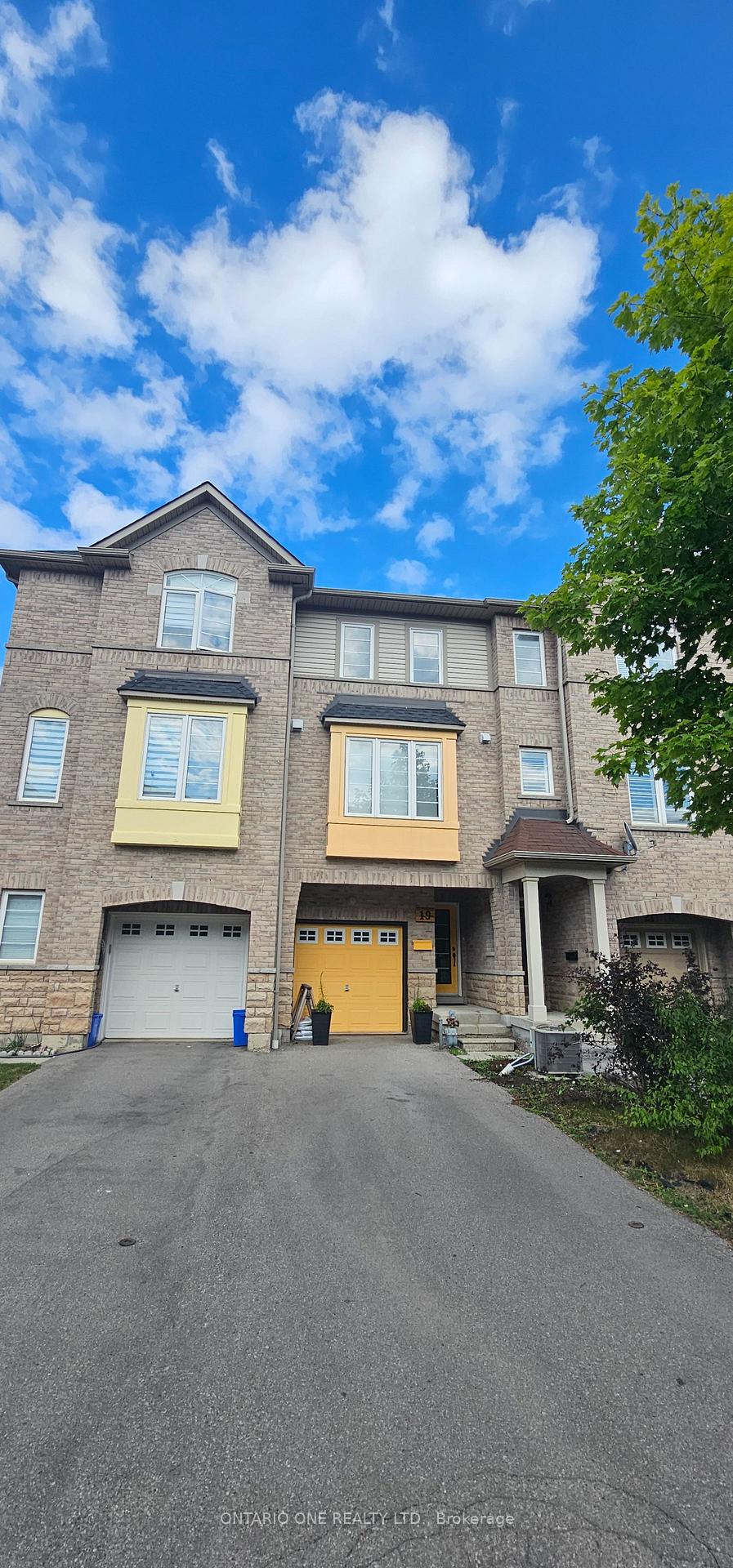 Photo 30 of 19 Talbotshire Street, Ajax, South West — HOMEH