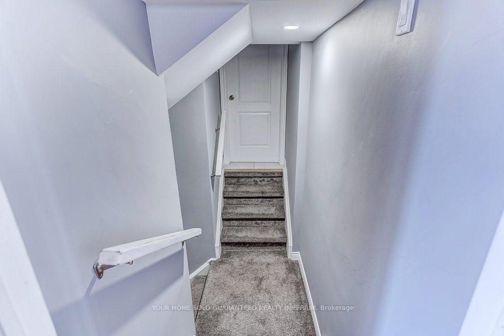 Photo 15 of 528 Mcleod Crescent, Pickering, Rosebank — HOMEH