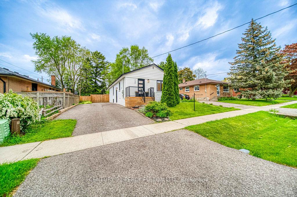 Photo 1 of 720 Gilbert Street W, Whitby, Downtown Whitby — HOMEH
