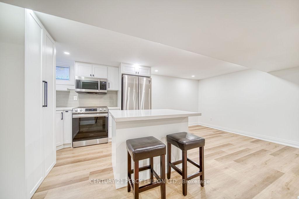 Photo 20 of 720 Gilbert Street W, Whitby, Downtown Whitby — HOMEH