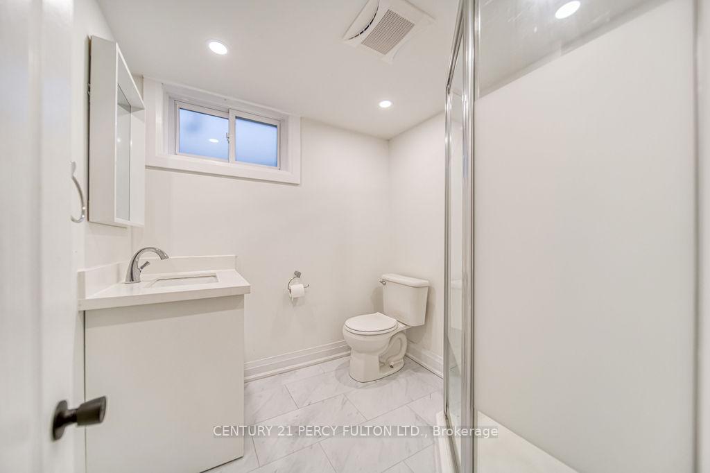 Photo 22 of 720 Gilbert Street W, Whitby, Downtown Whitby — HOMEH