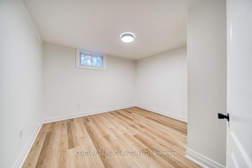 Photo 23 of 720 Gilbert Street W, Whitby, Downtown Whitby — HOMEH