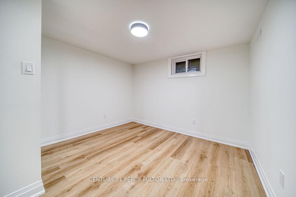 Photo 24 of 720 Gilbert Street W, Whitby, Downtown Whitby — HOMEH