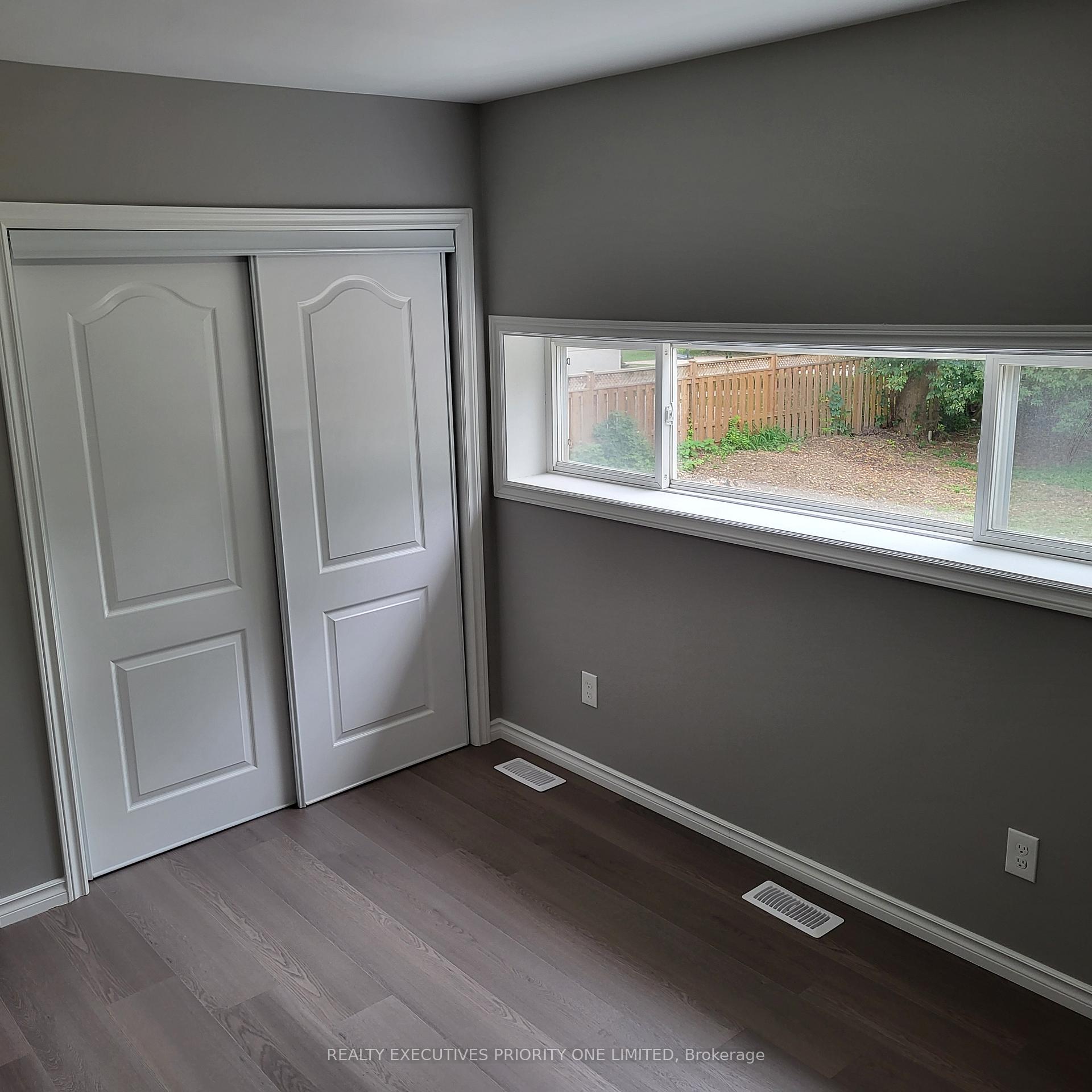 Photo 9 of 53 Crestwood Road, Vaughan, Crestwood-Springfarm-Yorkhill — HOMEH
