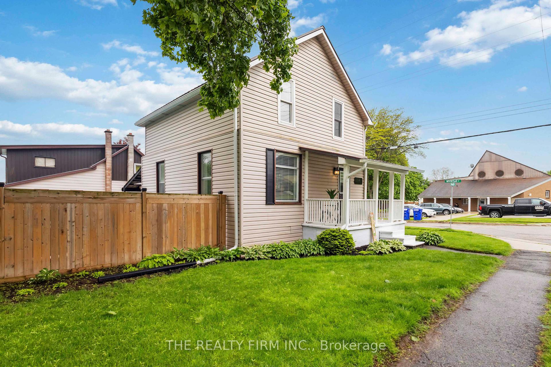 Photo 2 of 36 Walnut Street W, Aylmer — HOMEH