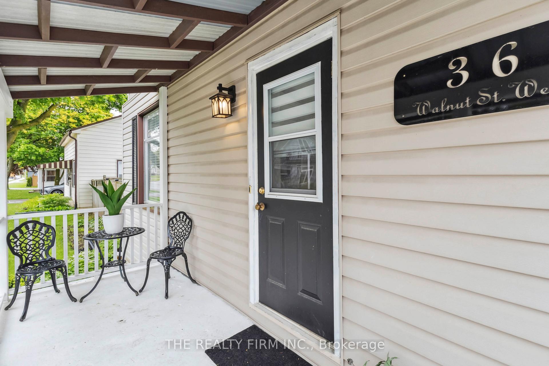 Photo 3 of 36 Walnut Street W, Aylmer — HOMEH