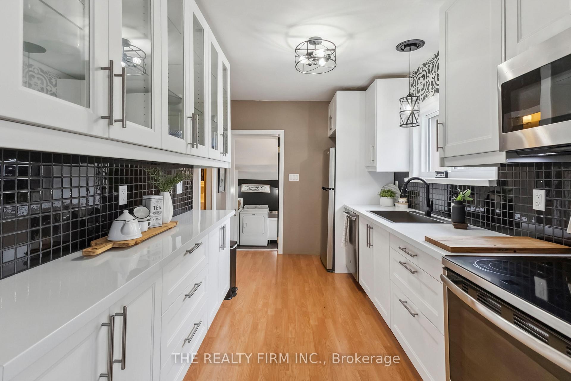 Photo 12 of 36 Walnut Street W, Aylmer — HOMEH