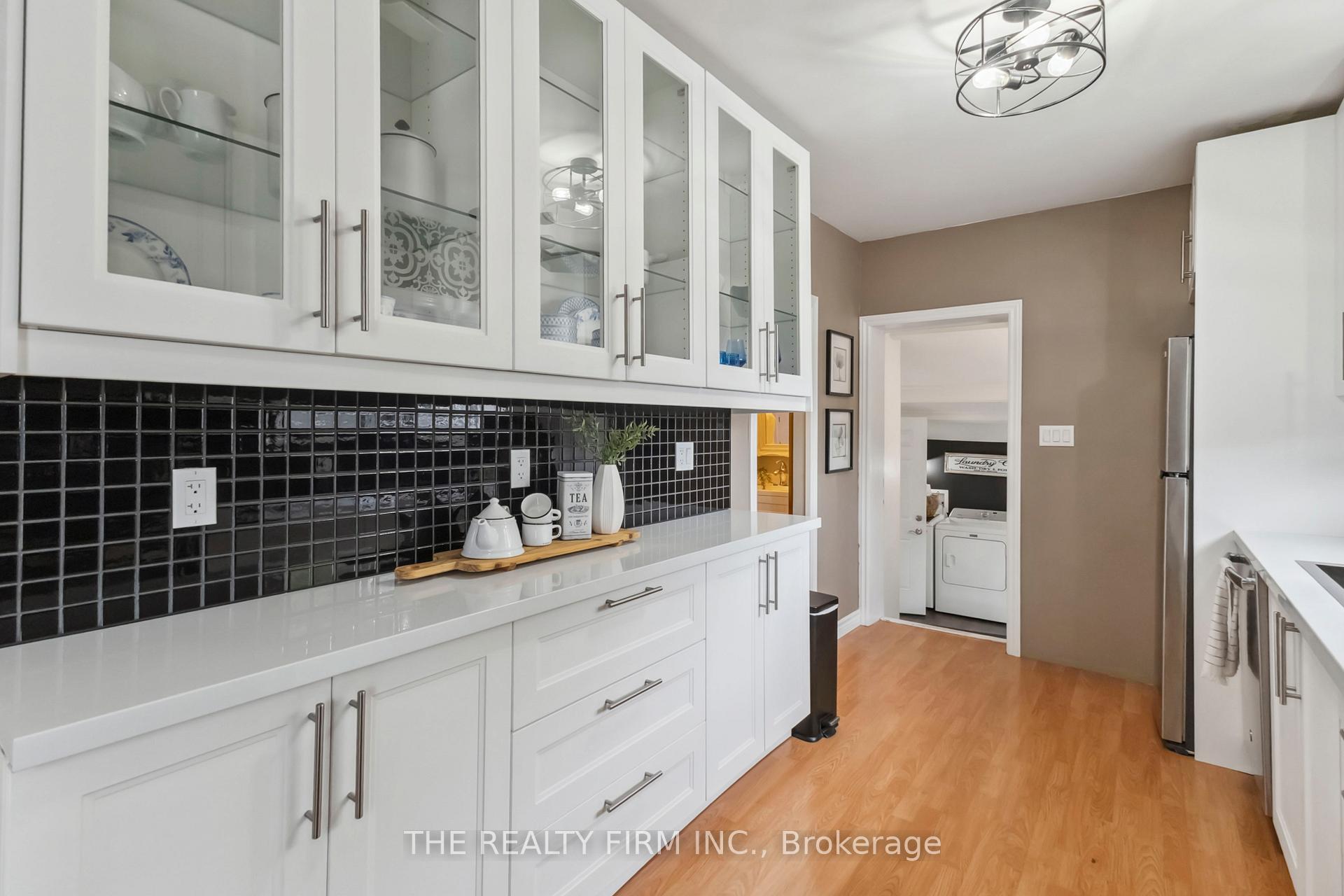 Photo 17 of 36 Walnut Street W, Aylmer — HOMEH